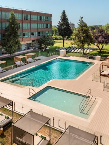 a swimming pool and a building