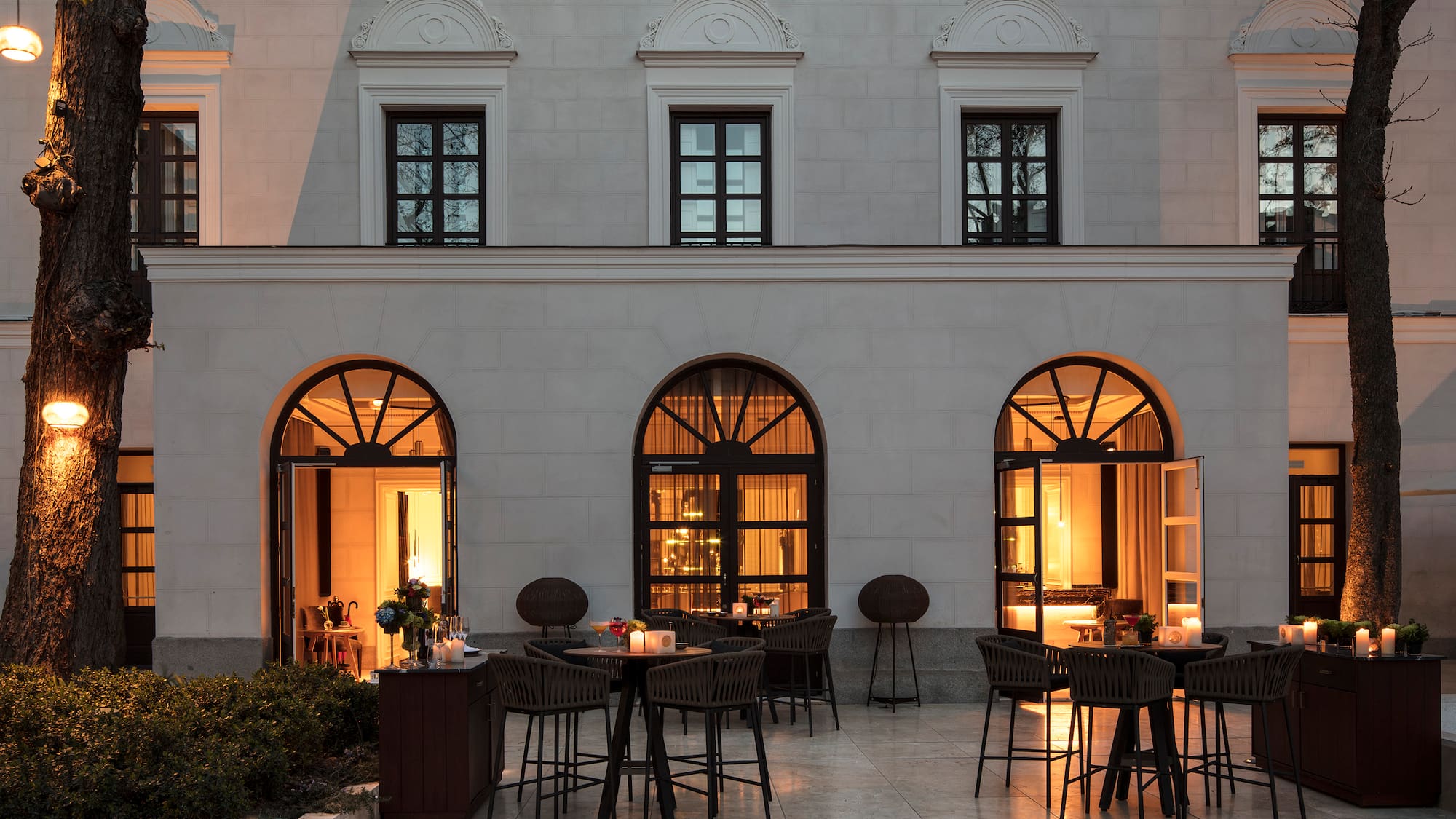a building with tables and chairs