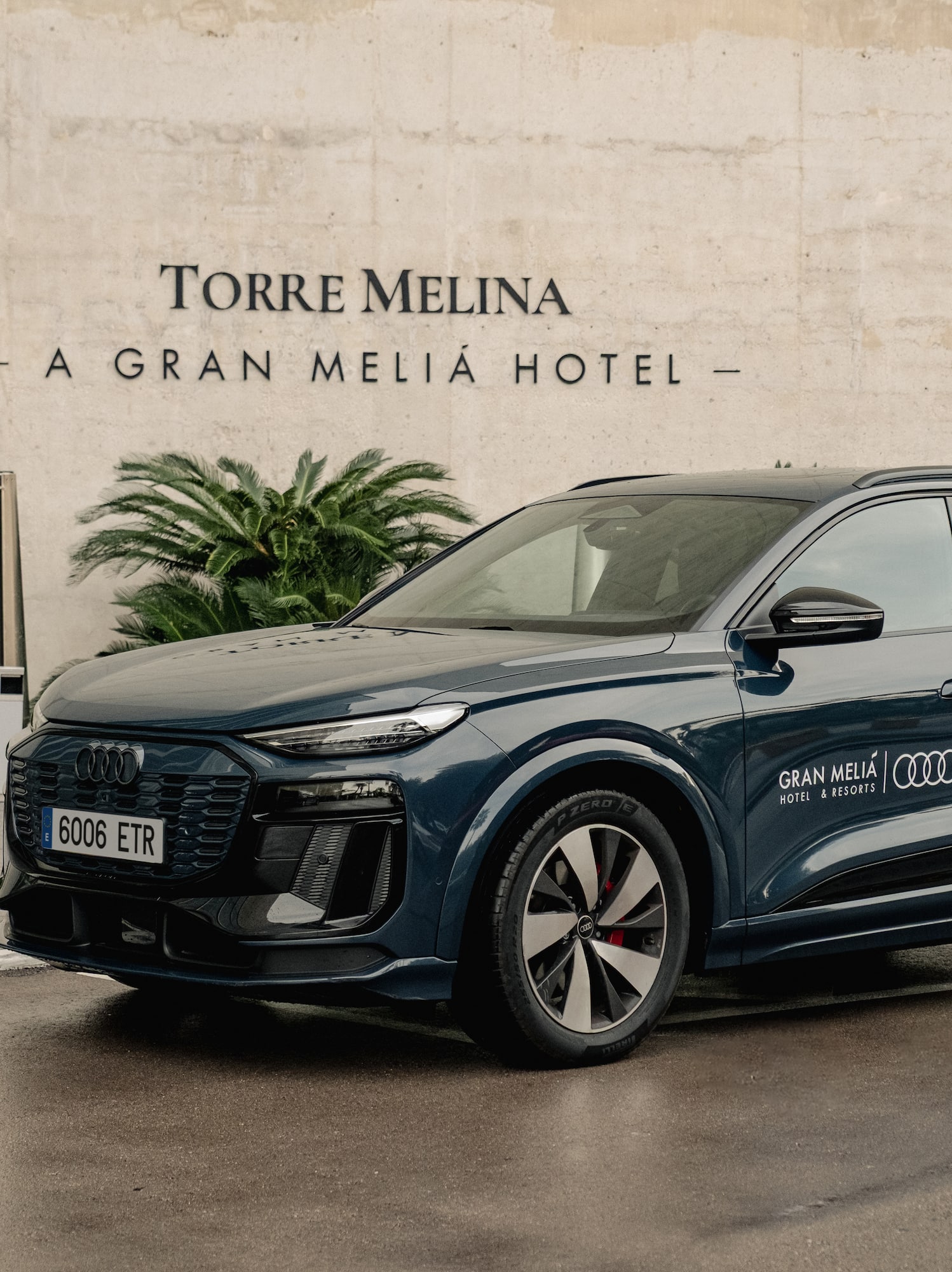 a car parked in front of a building