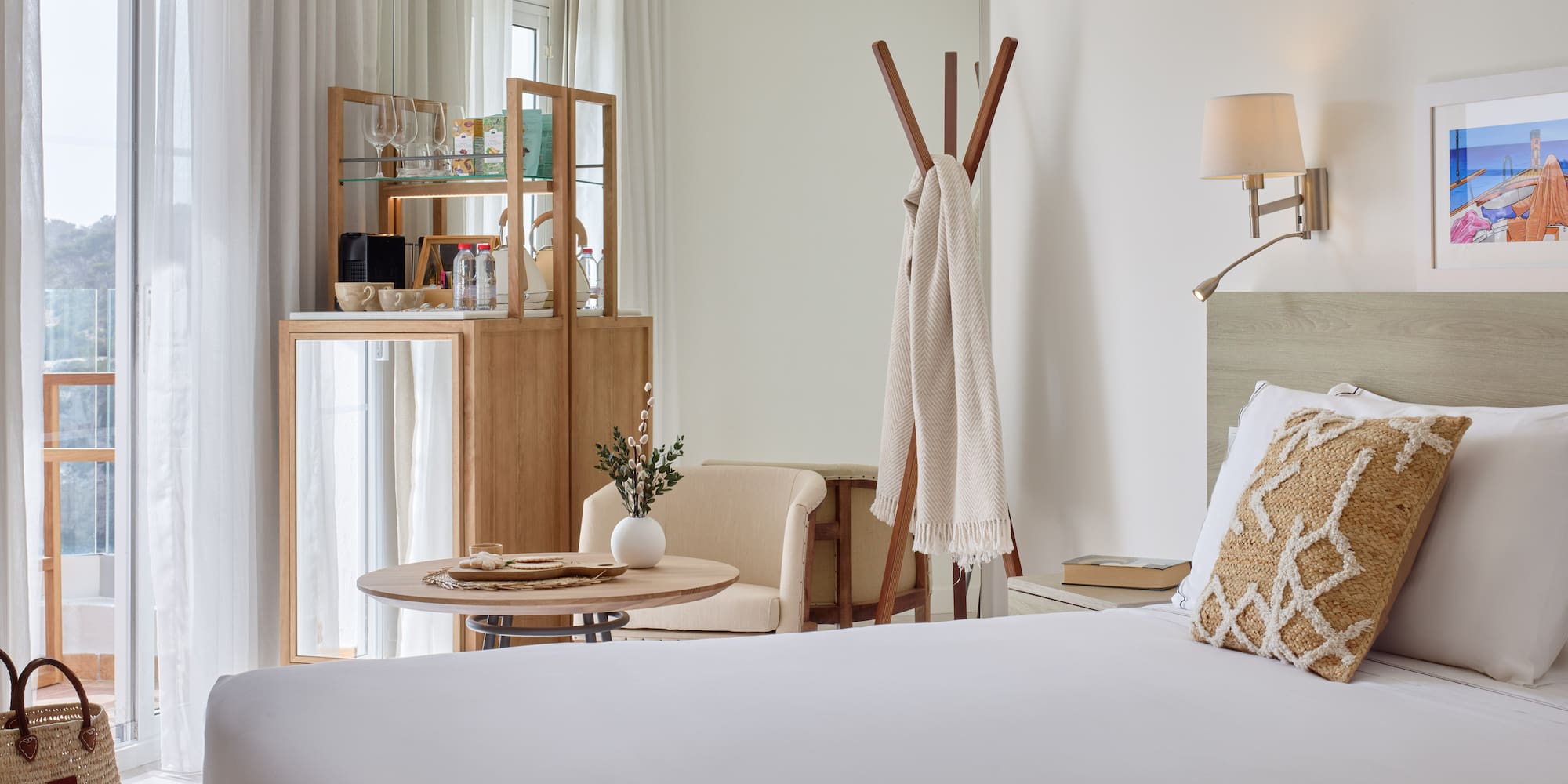 a room with a bed and a table