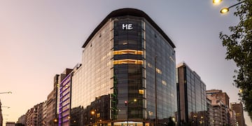 a city street with a building