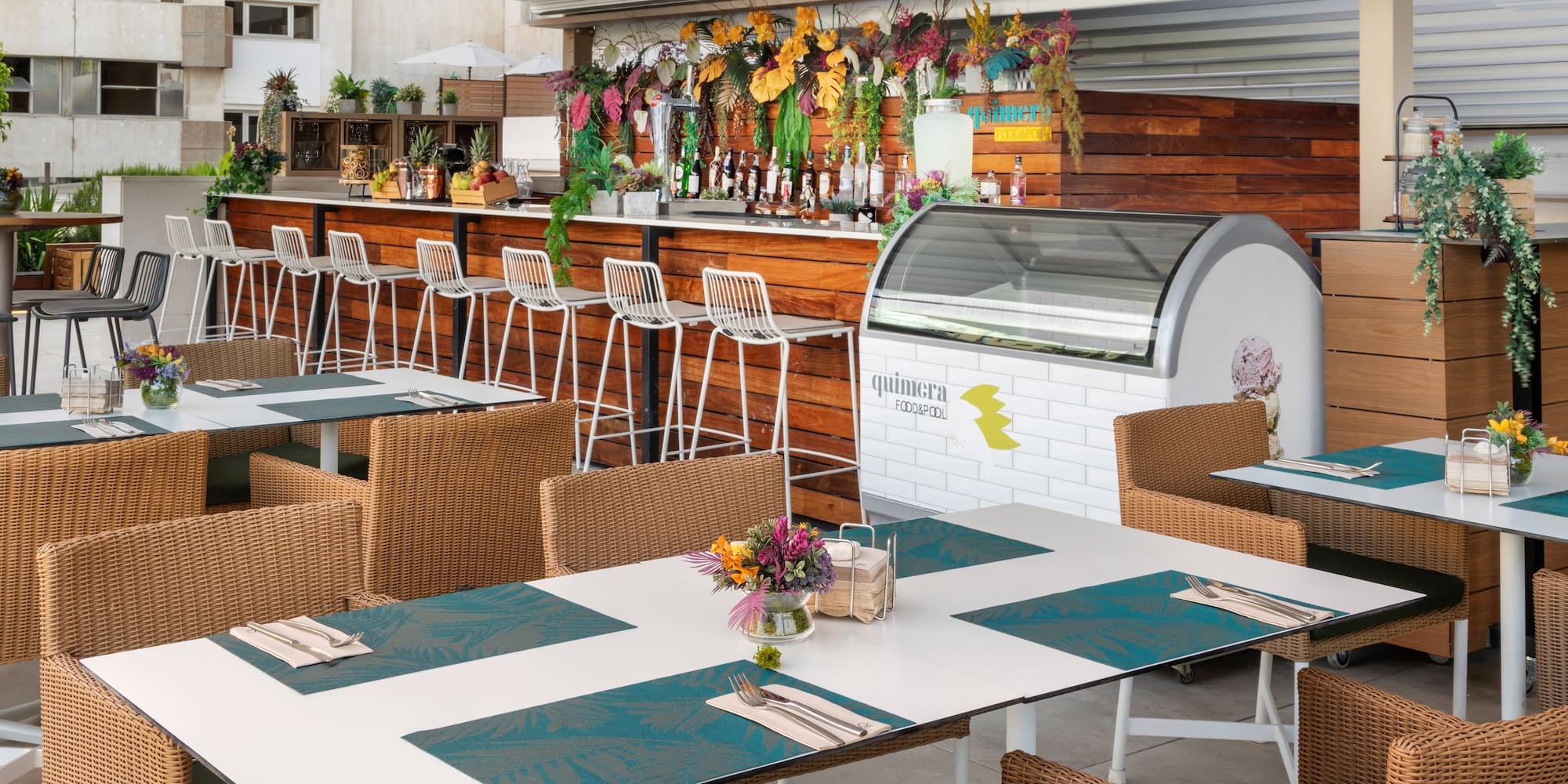 a table and chairs outside a restaurant