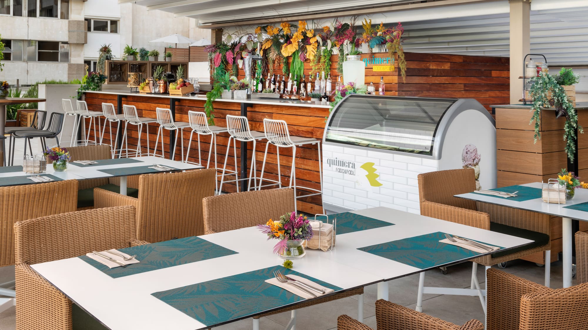 a table and chairs outside a restaurant