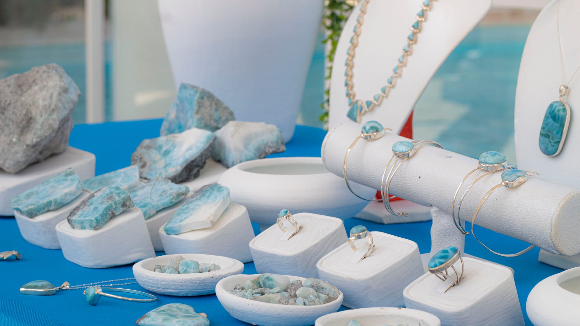 a group of jewelry on a table