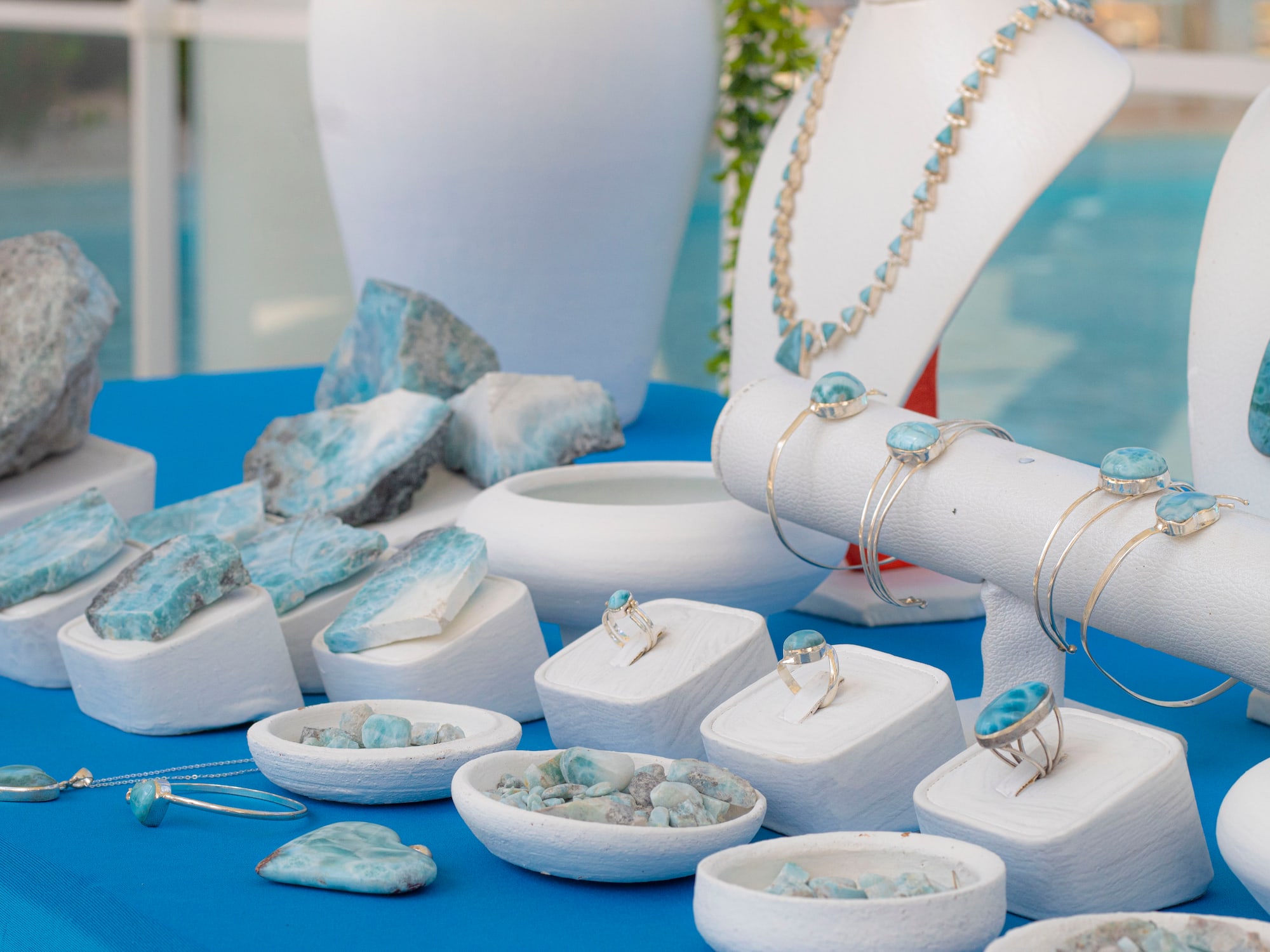 a group of jewelry on a table