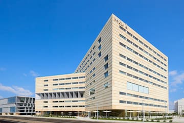 a large building with many windows