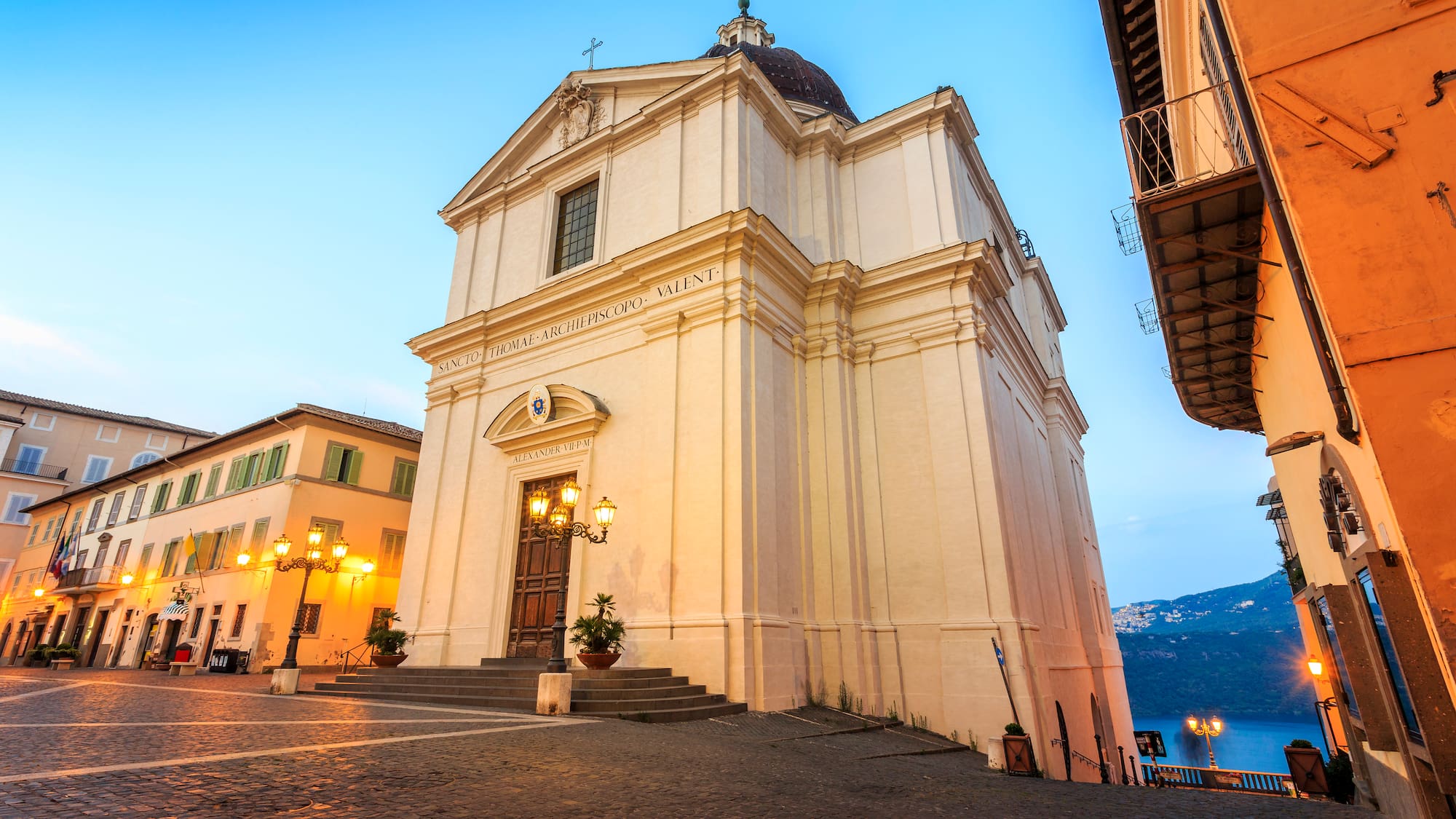 a building with a dome and a dome on the front