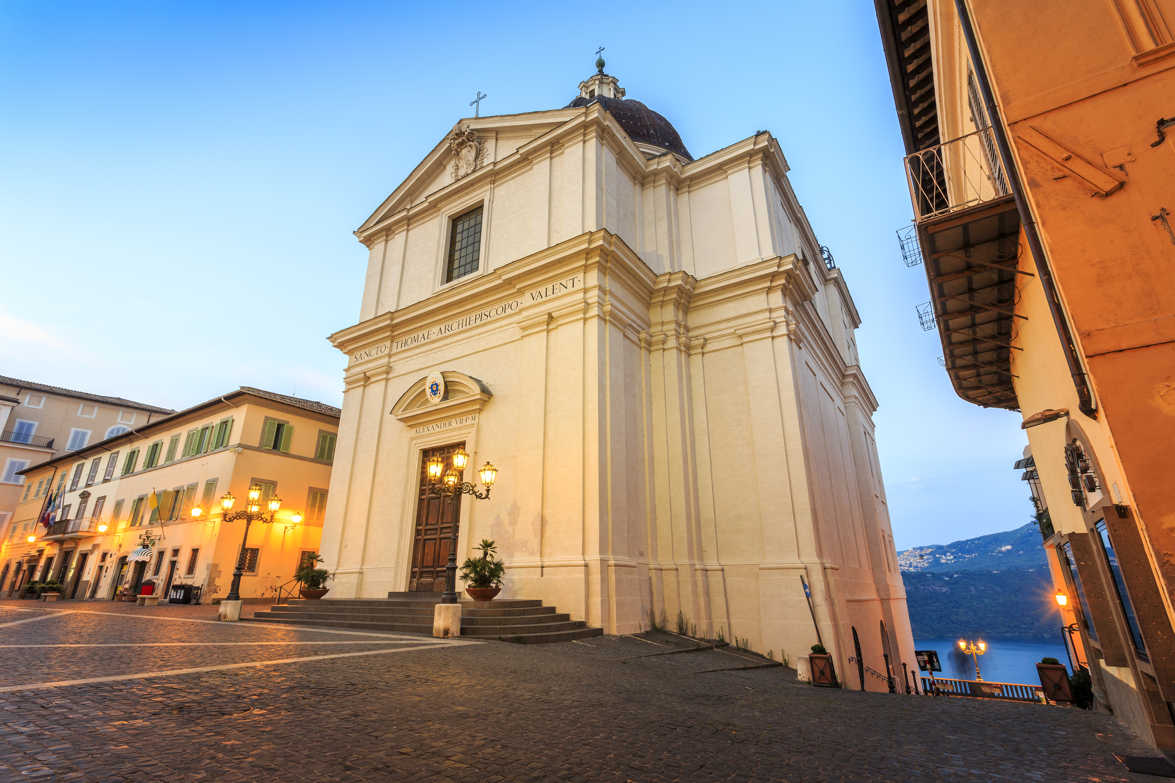 a building with a dome and a dome on the front