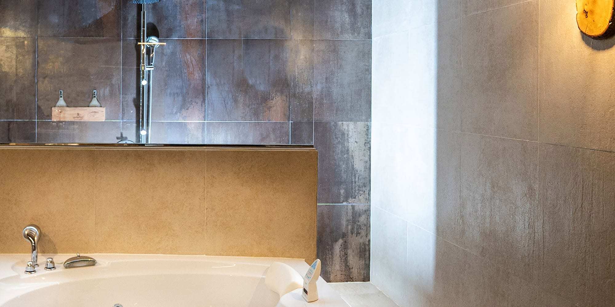 a bathtub in a bathroom