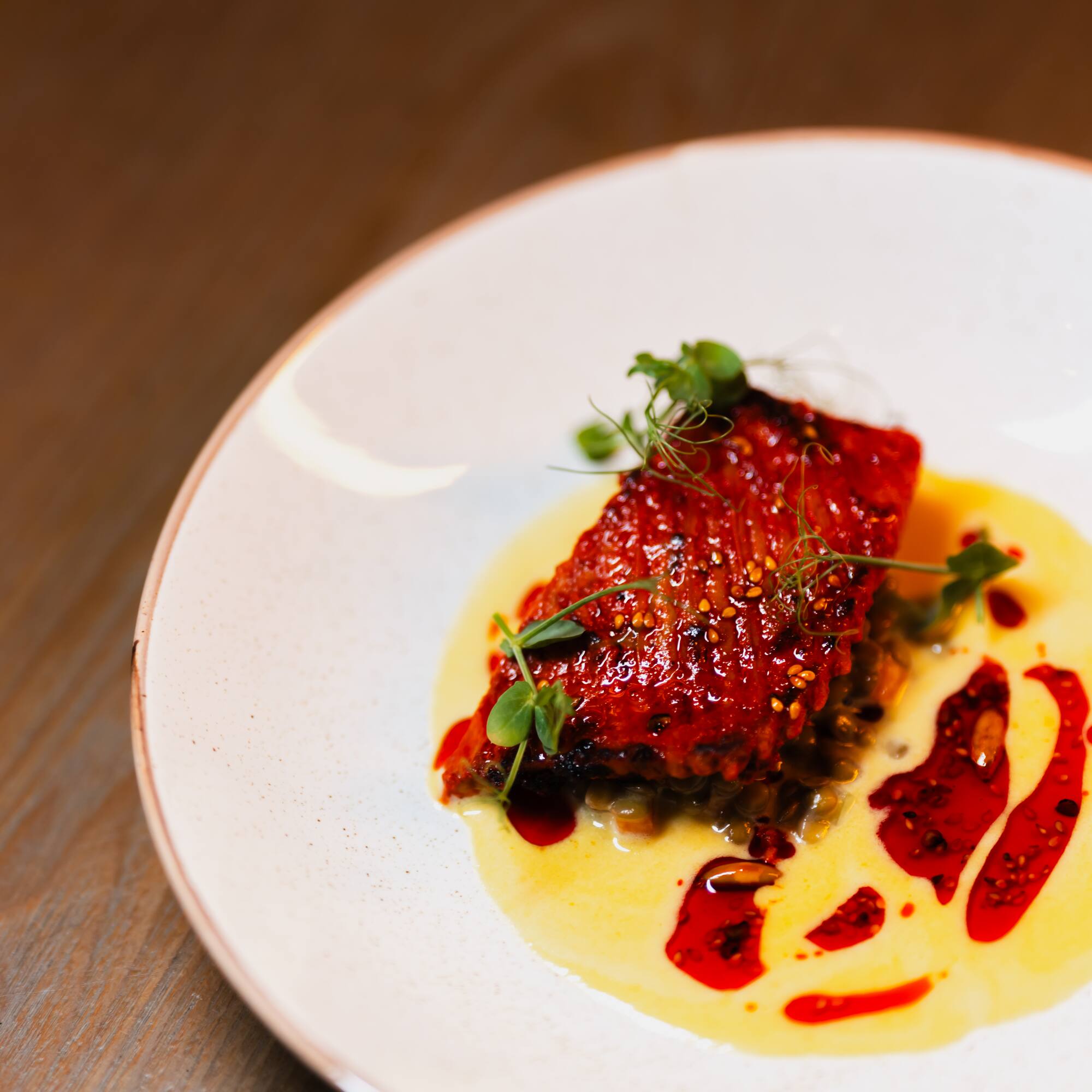 a white background with black and white clouds