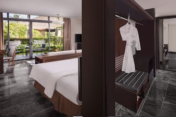 a room fully equipment 