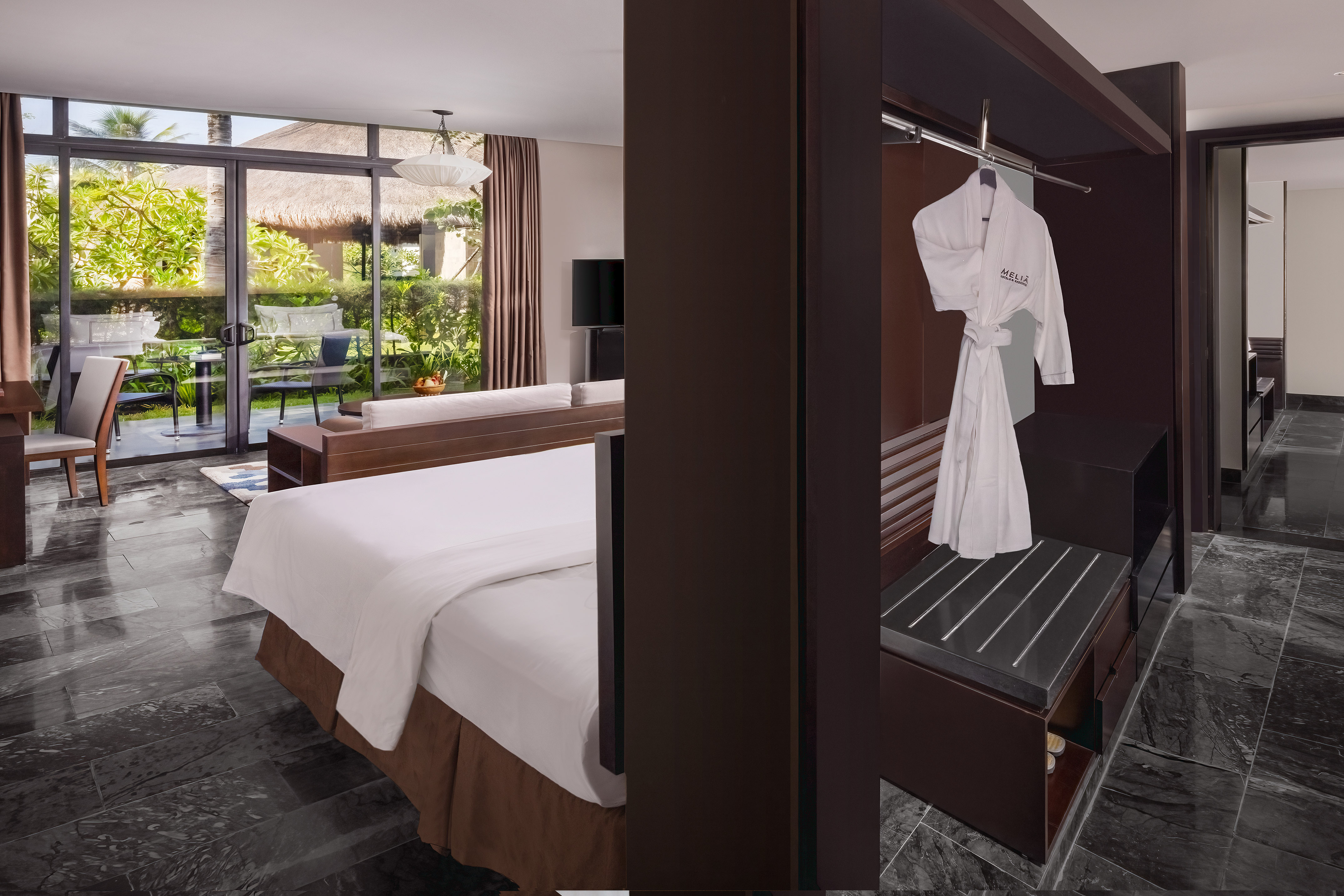 a room fully equipment