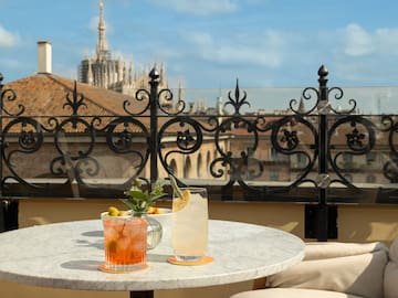 a table with drinks on it