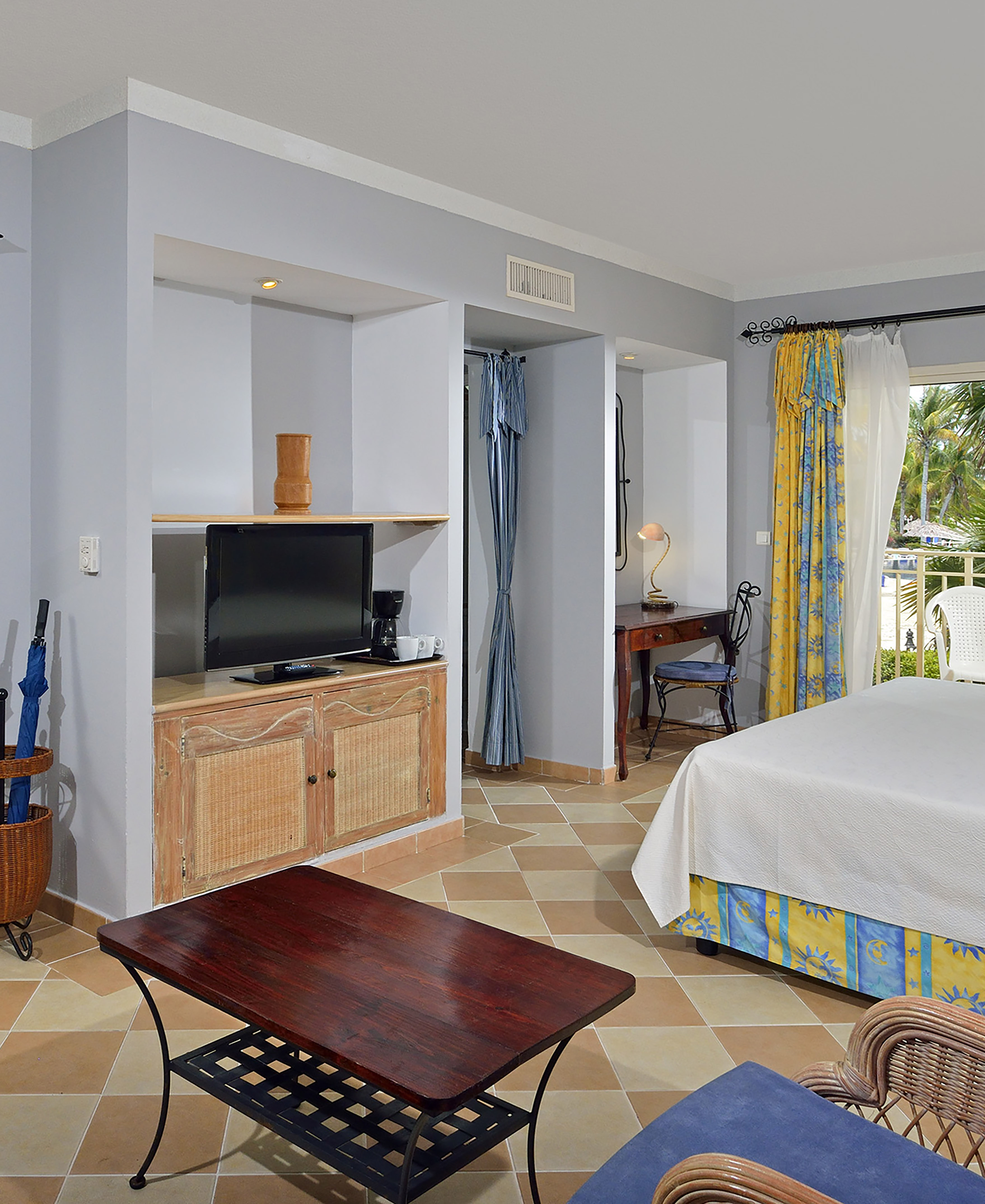 a room with a bed and a table