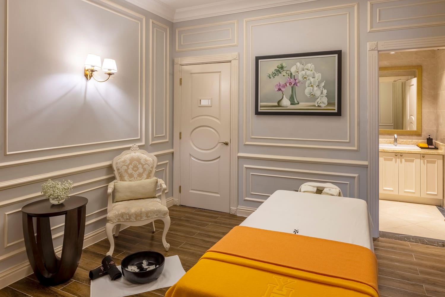 a room with a table and chair