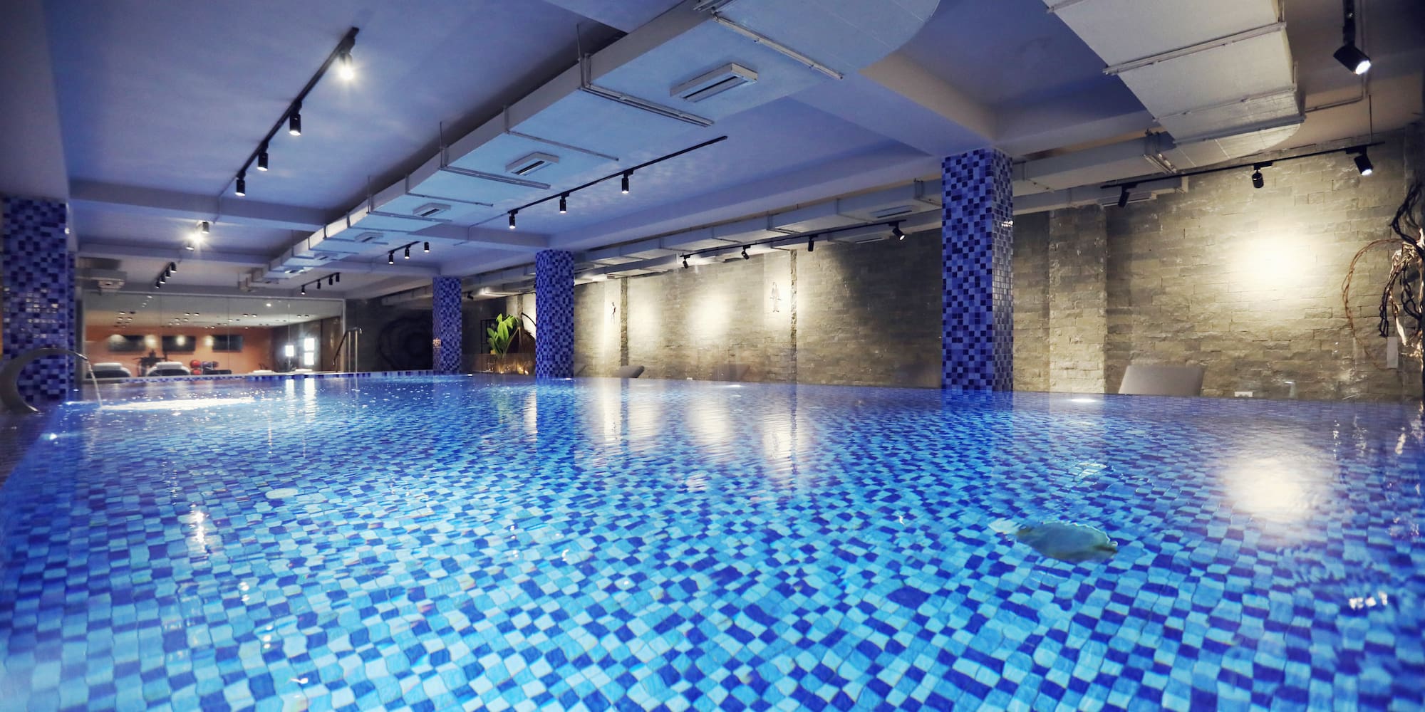 a large indoor swimming pool