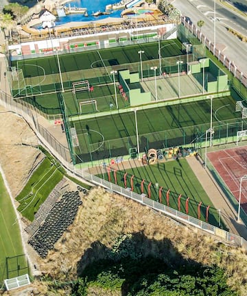 an aerial view of a tennis court