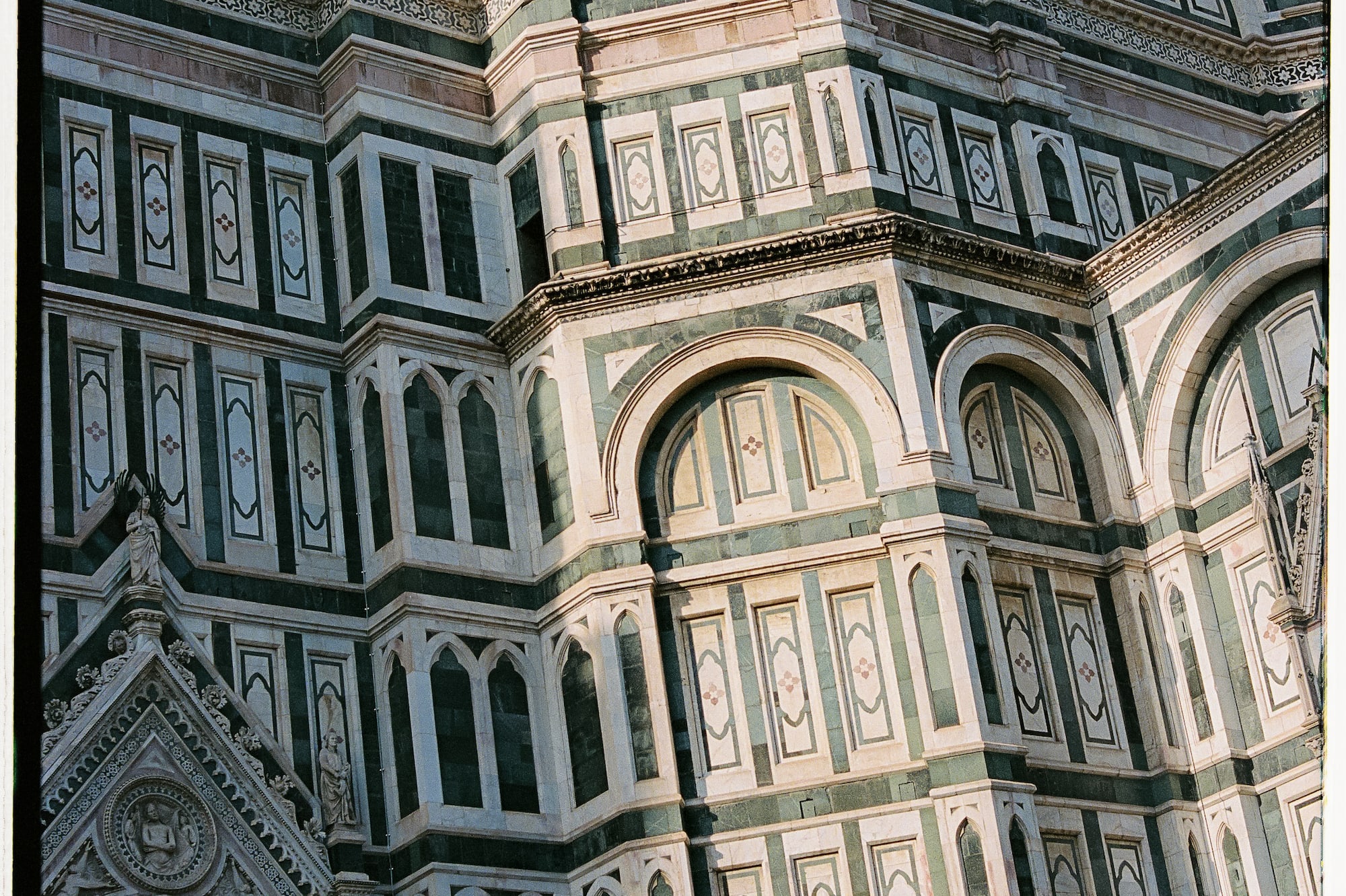 a large building with many windows