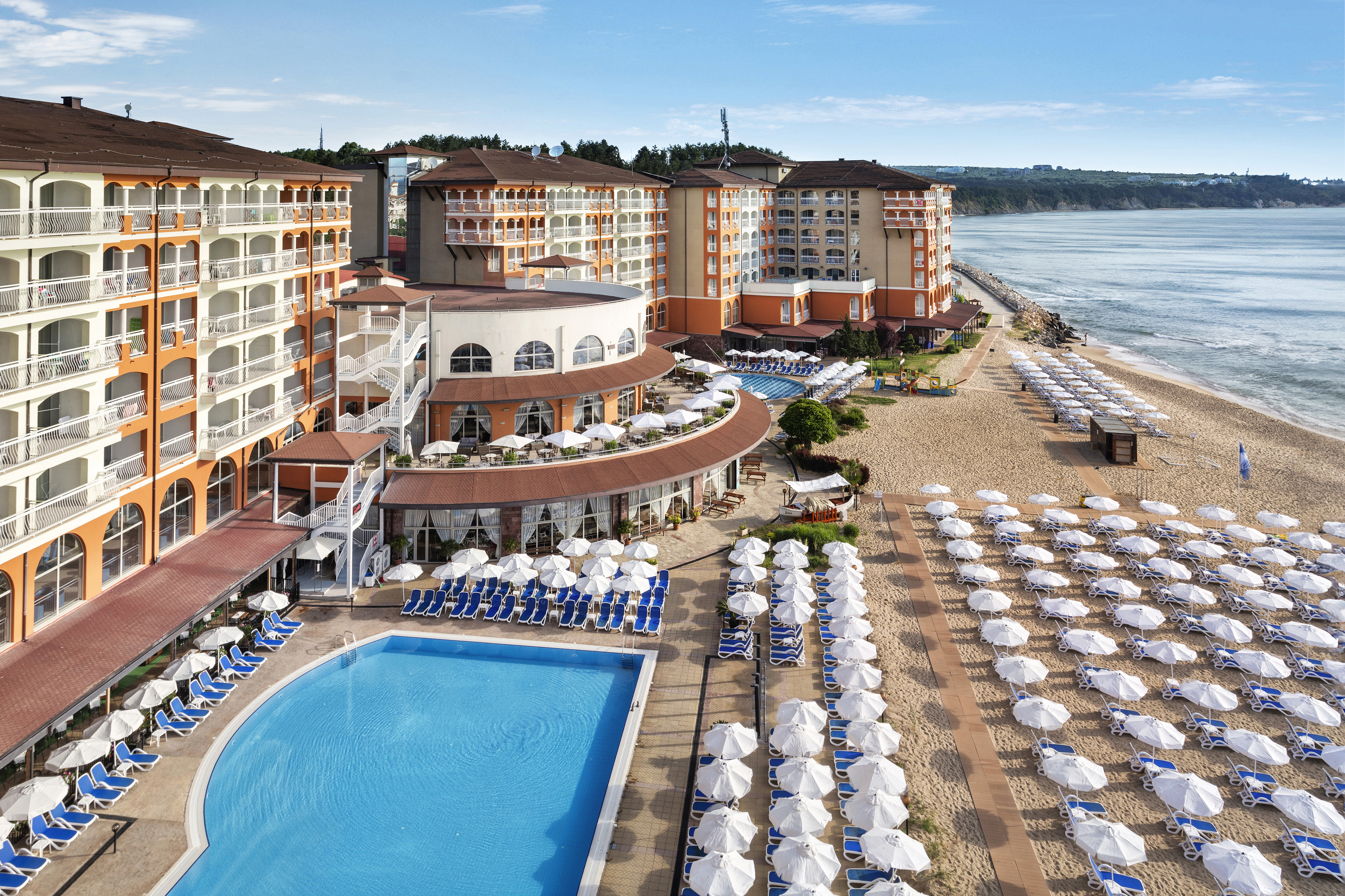 rezervari sol luna bay resort hotel obzor bulgaria
