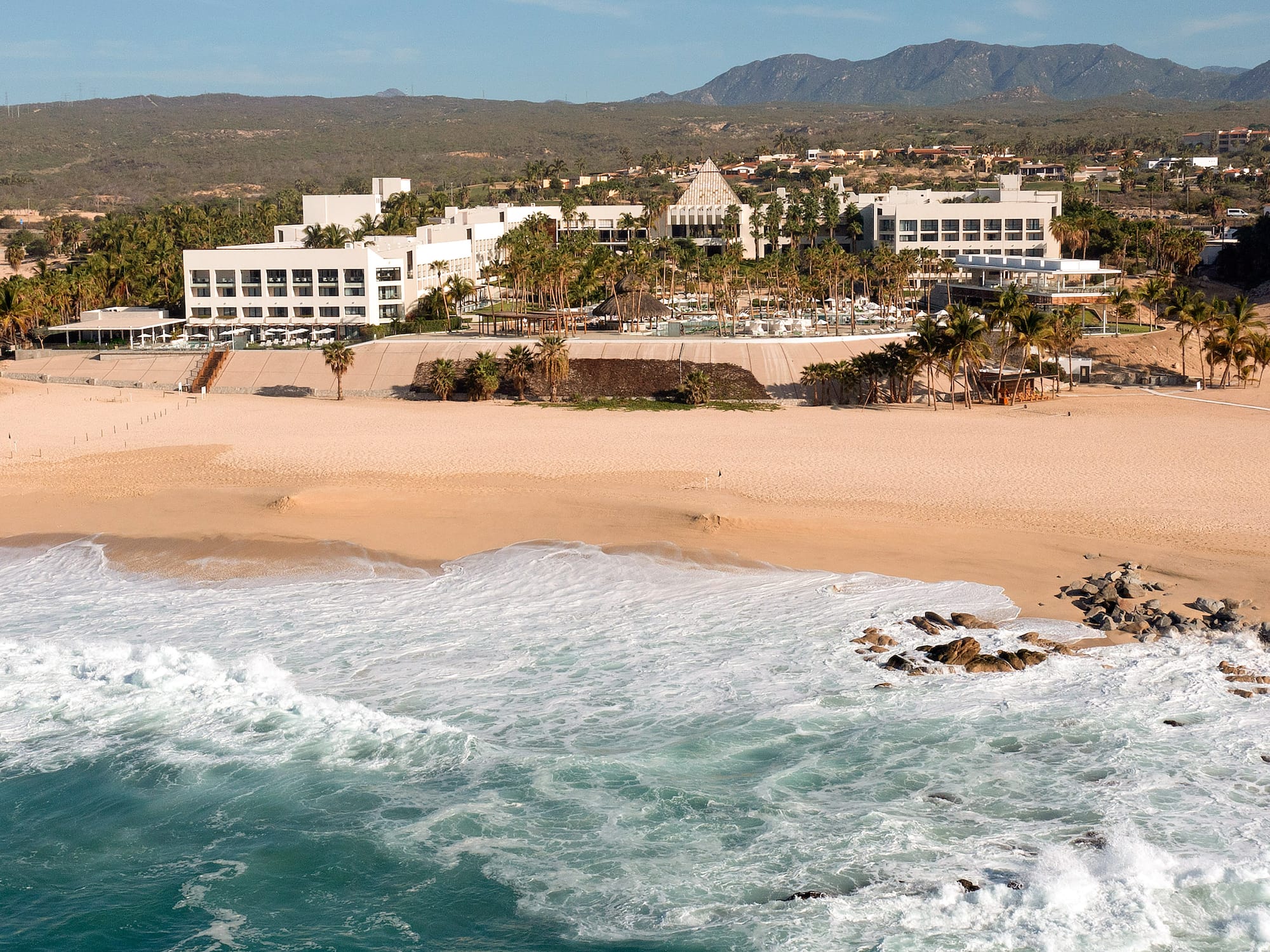Tropical resort with sandy beach and turquoise ocean waves. - Paradisus Los Cabos - Adults Only, Los Cabos