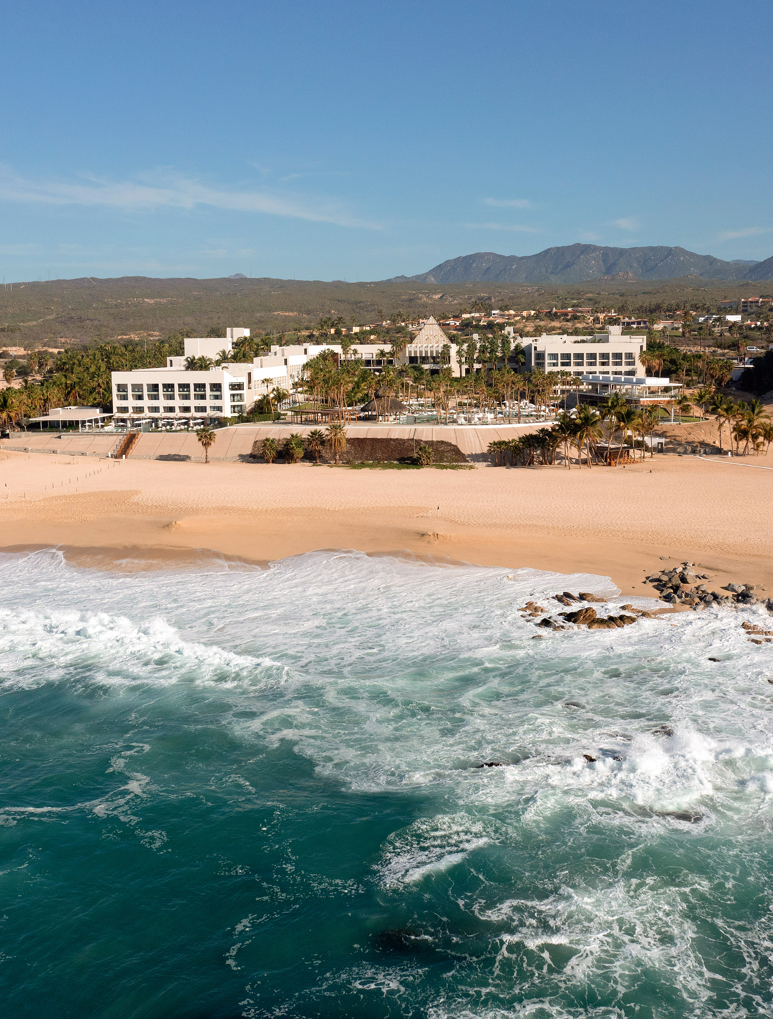 Tropical resort with sandy beach and turquoise ocean waves. - Paradisus Los Cabos - Adults Only, Los Cabos