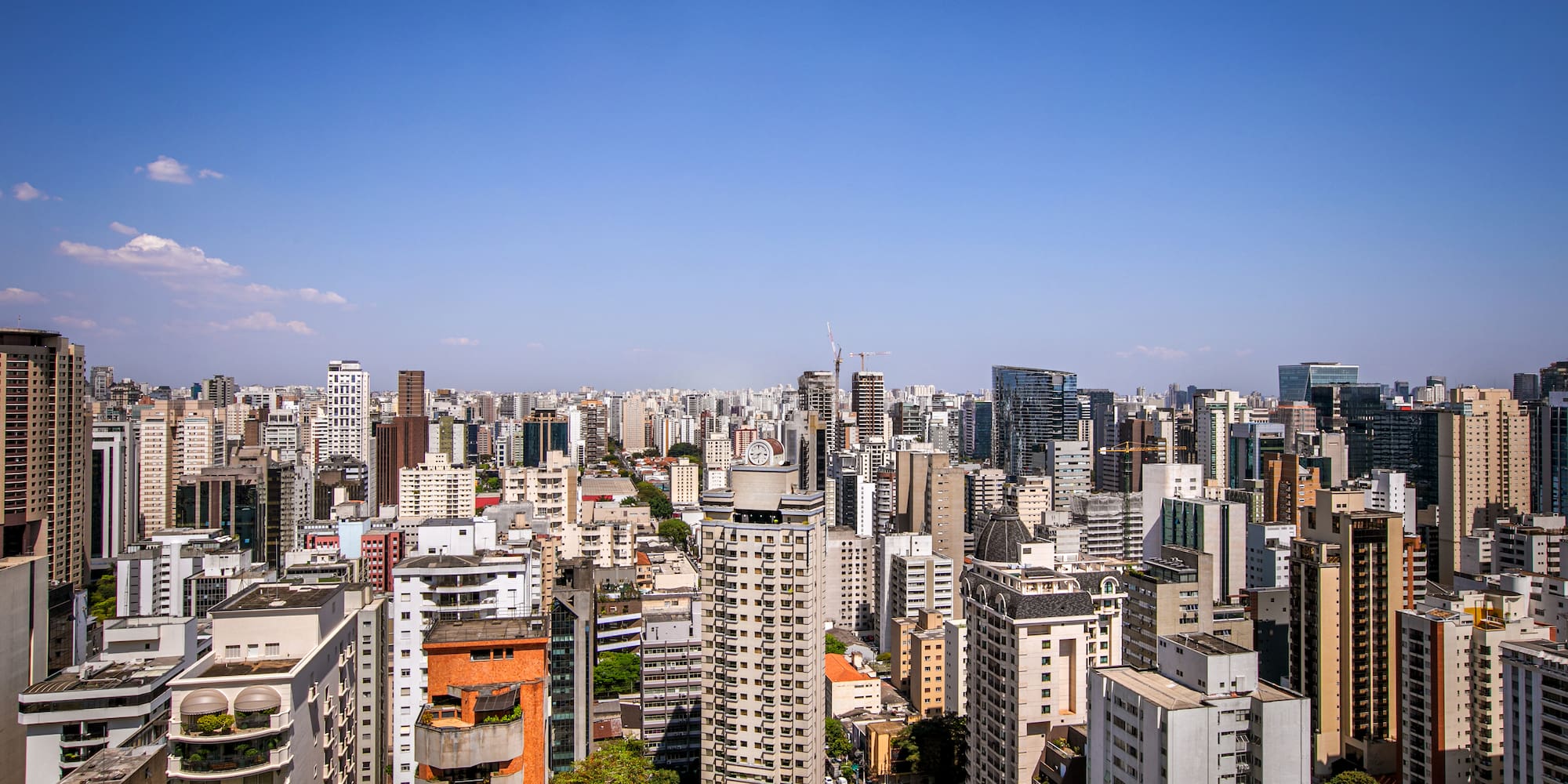 a city with many tall buildings