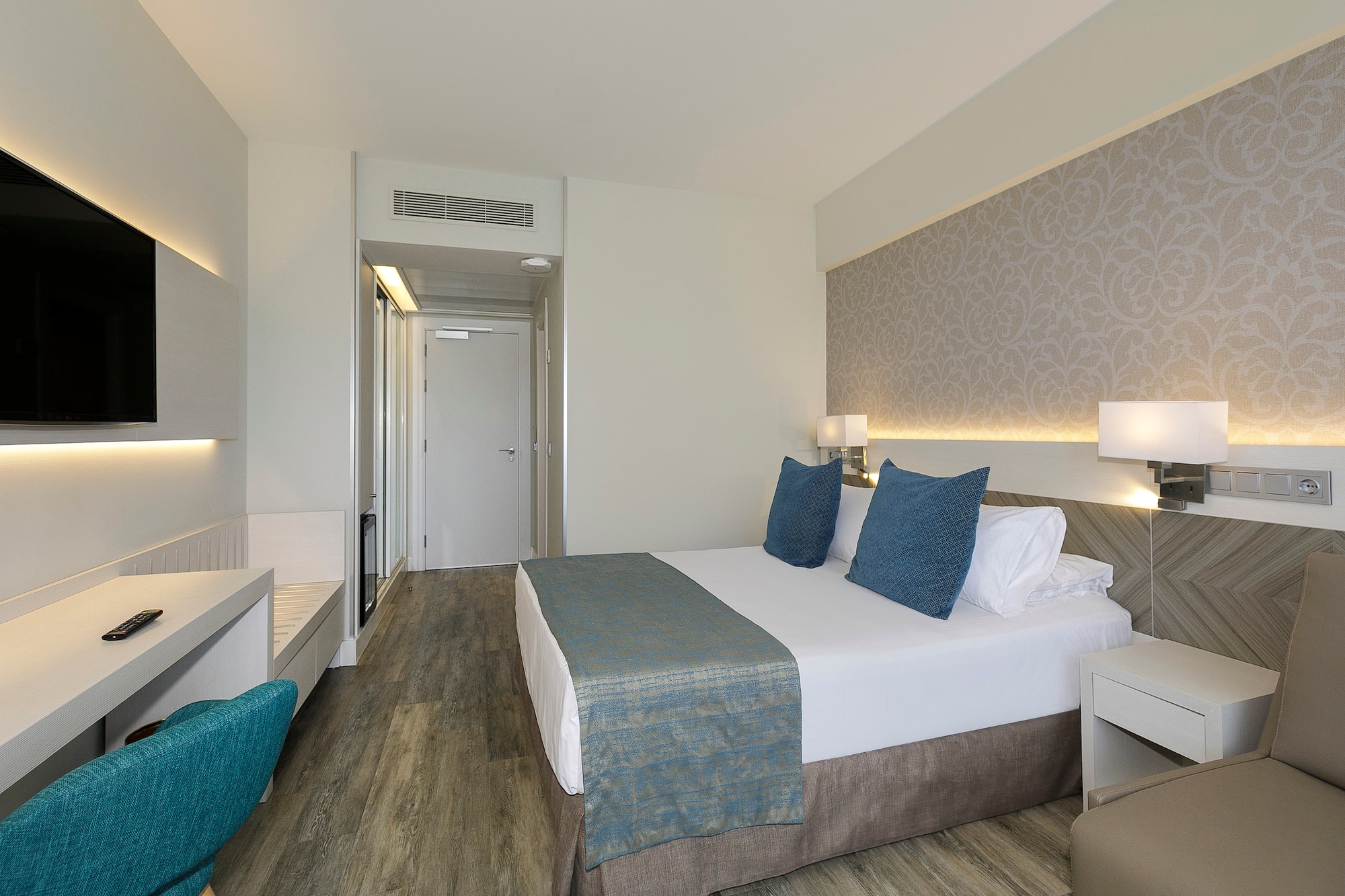 a room with a bed and a table