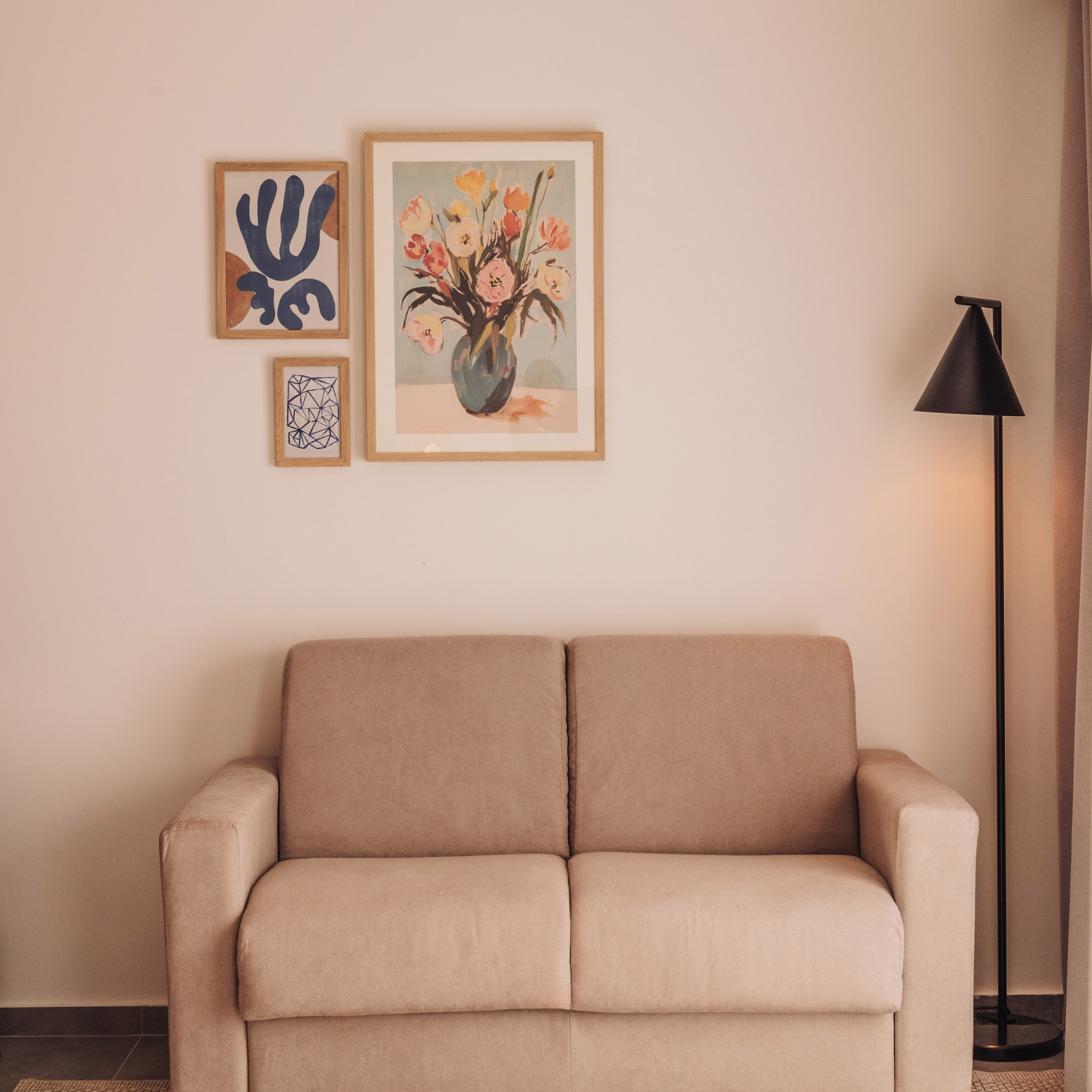 a couch and a lamp in a room