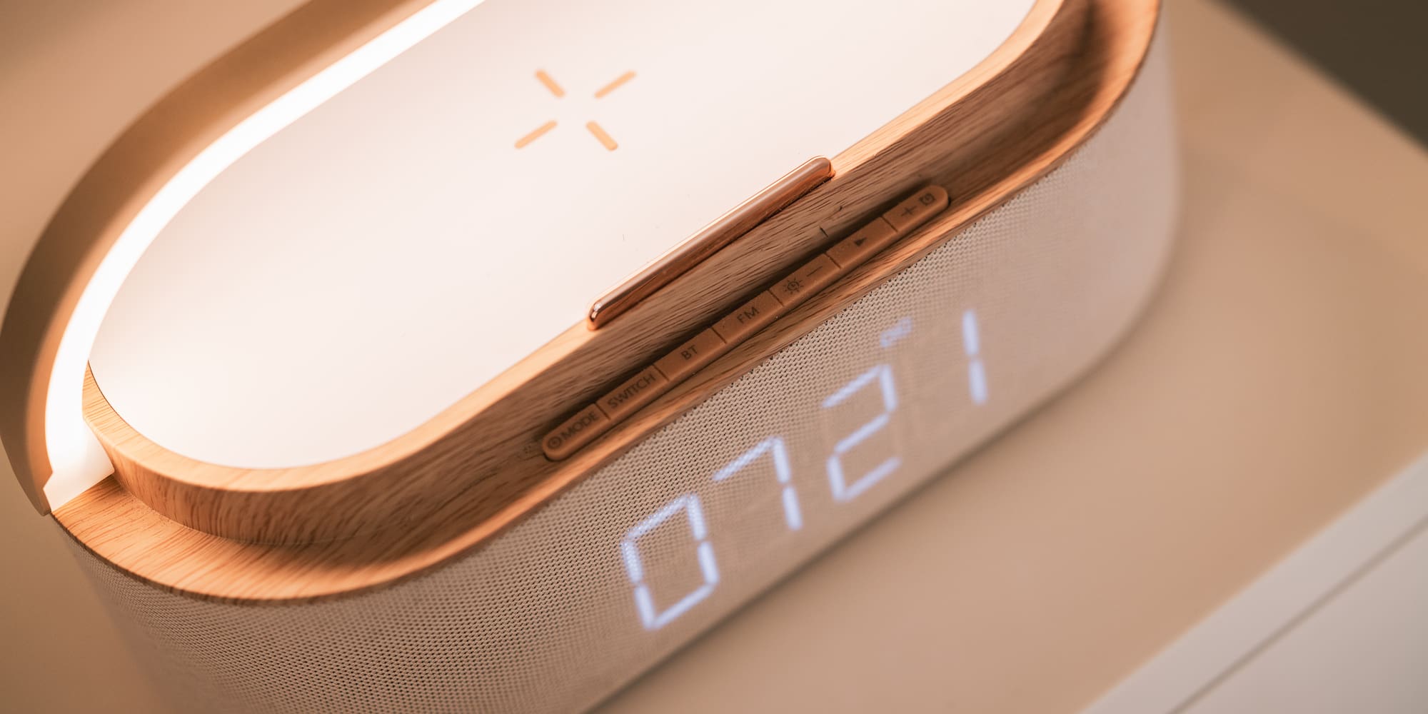 Bluetooth speaker and clock