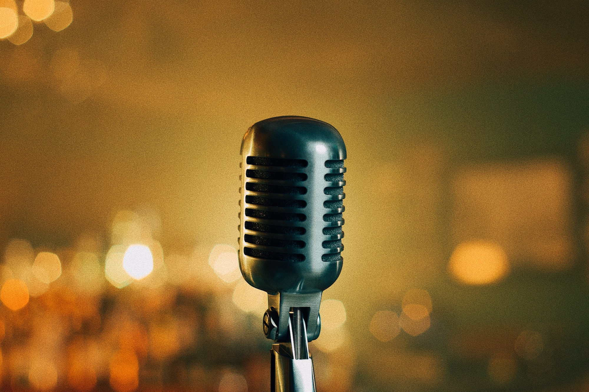 a close up of a microphone