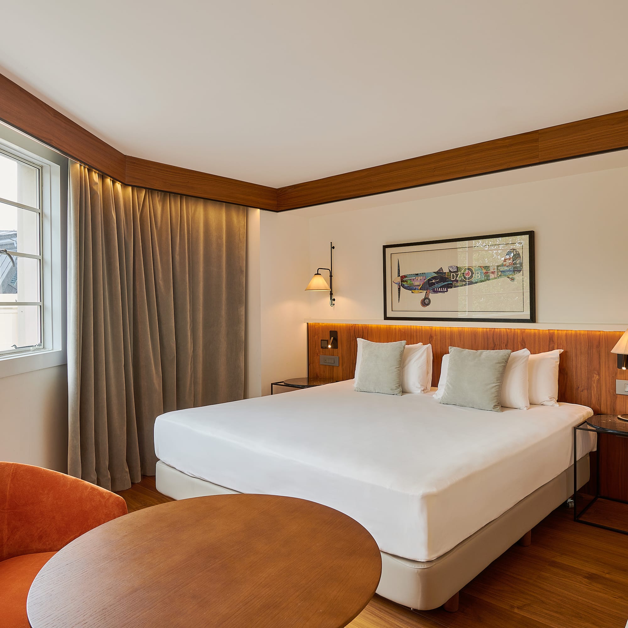 a room with a bed and a table