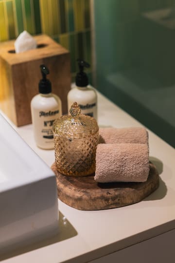 Bath amenities