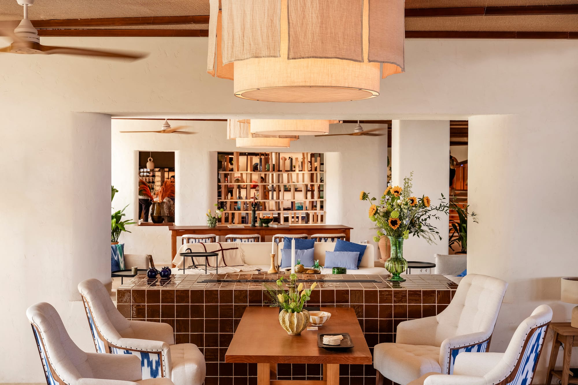 a room with a table and chairs