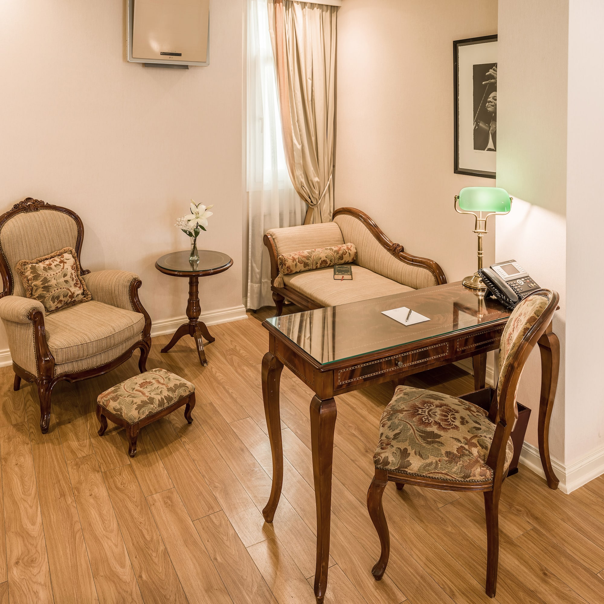 a room with a table and chairs