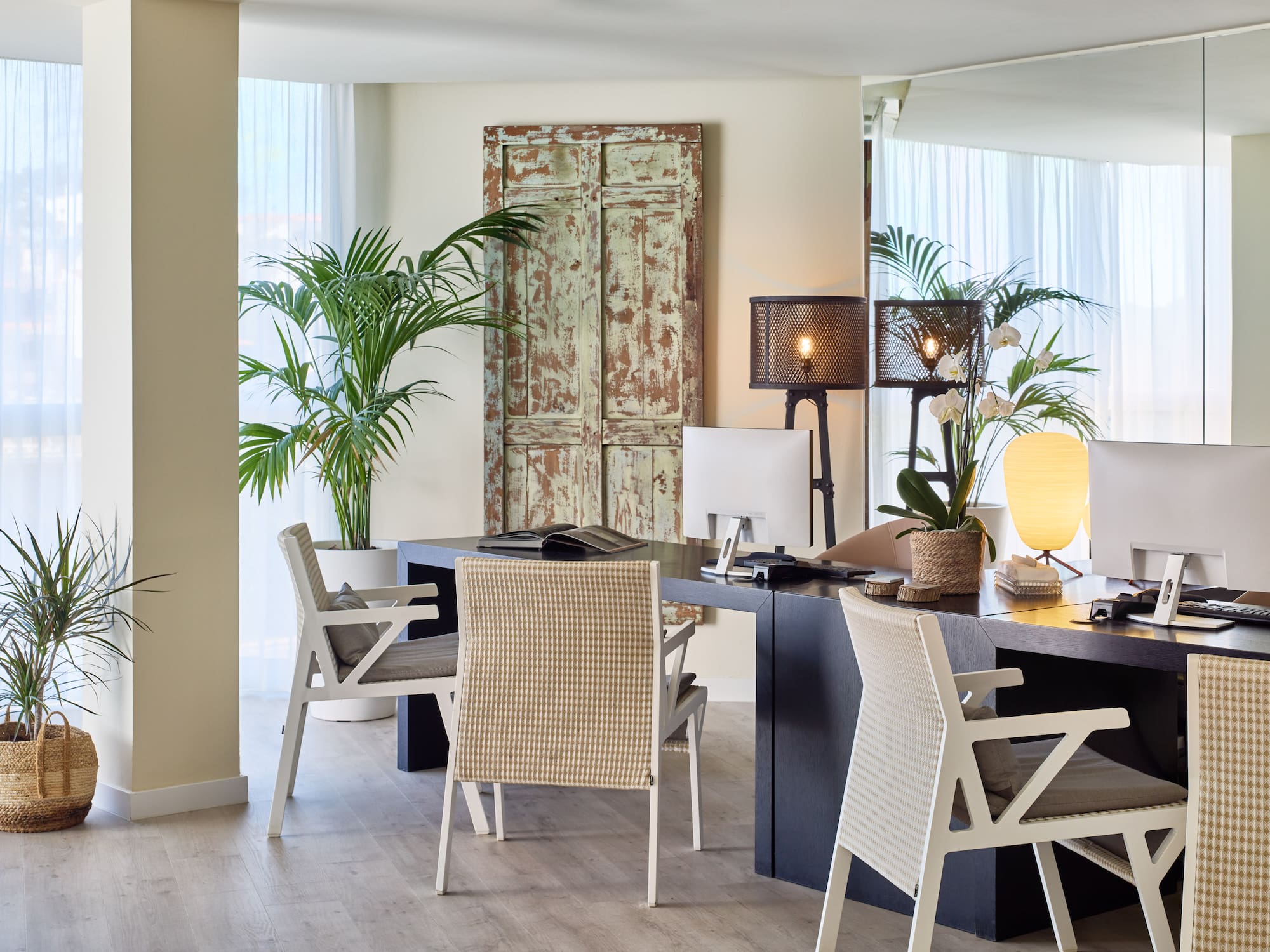 a room with a table and chairs