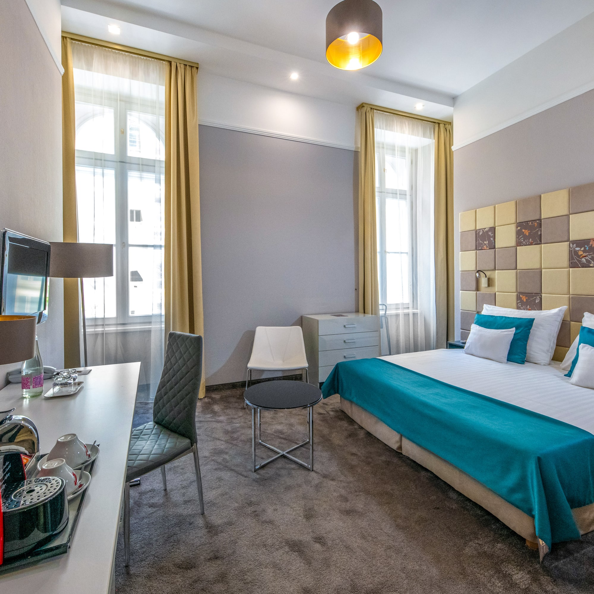 a room with a bed and a table