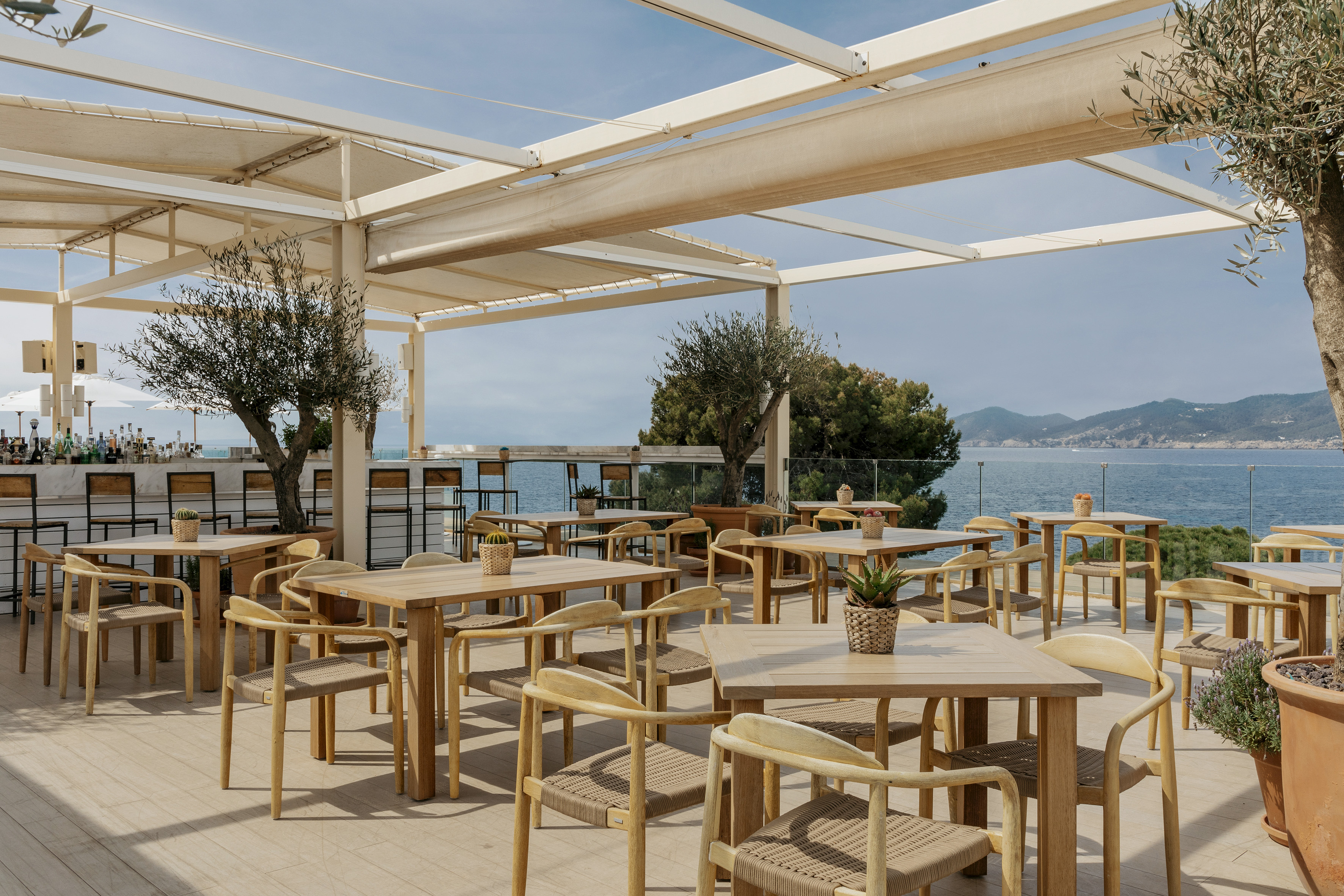 RADIO ME Ibiza Rooftop Bar & Restaurant at ME Ibiza | Melia.com