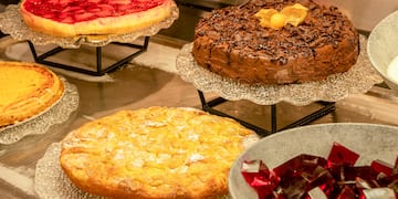 a group of cakes on plates