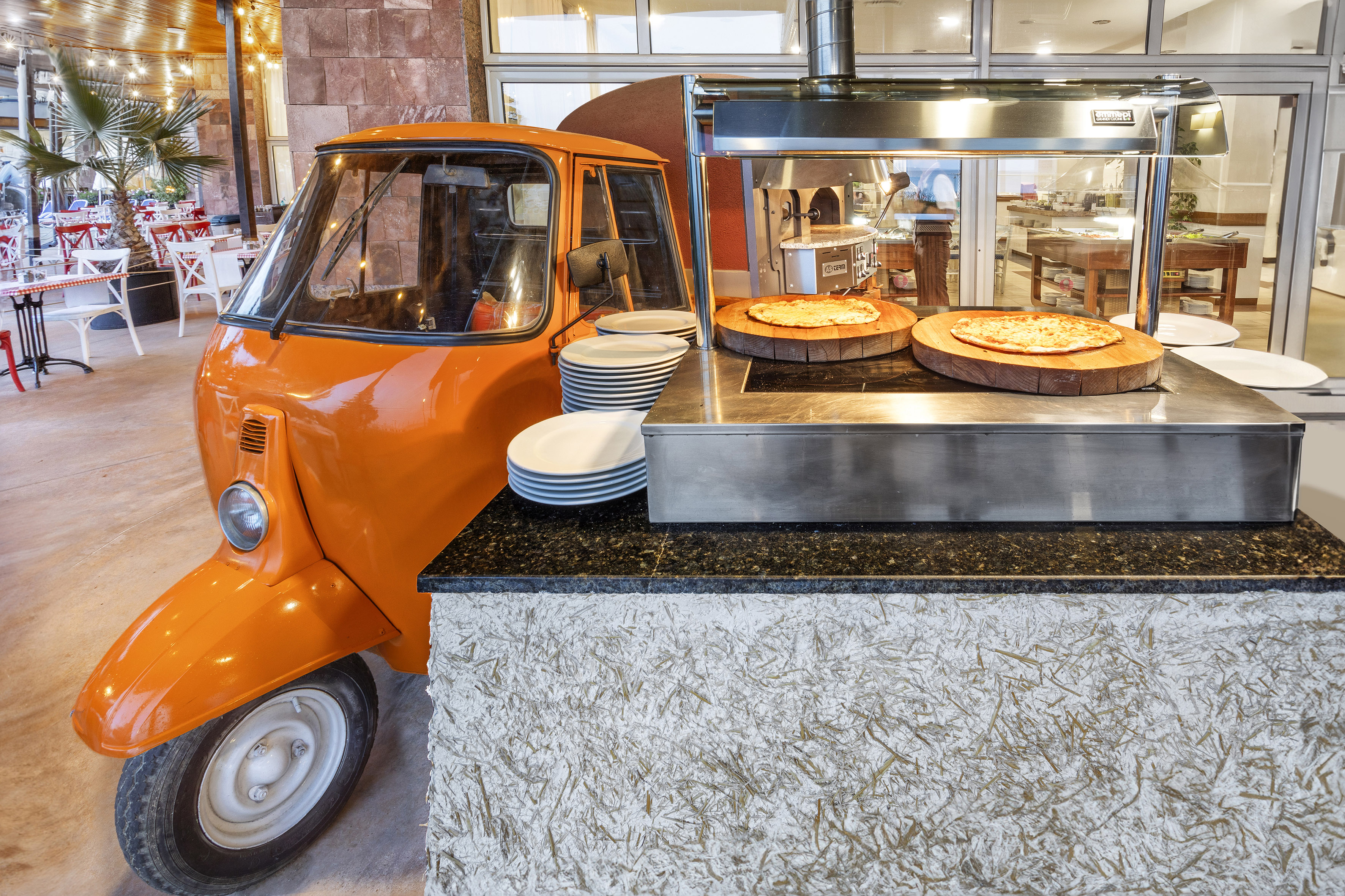 a pizza on the grill