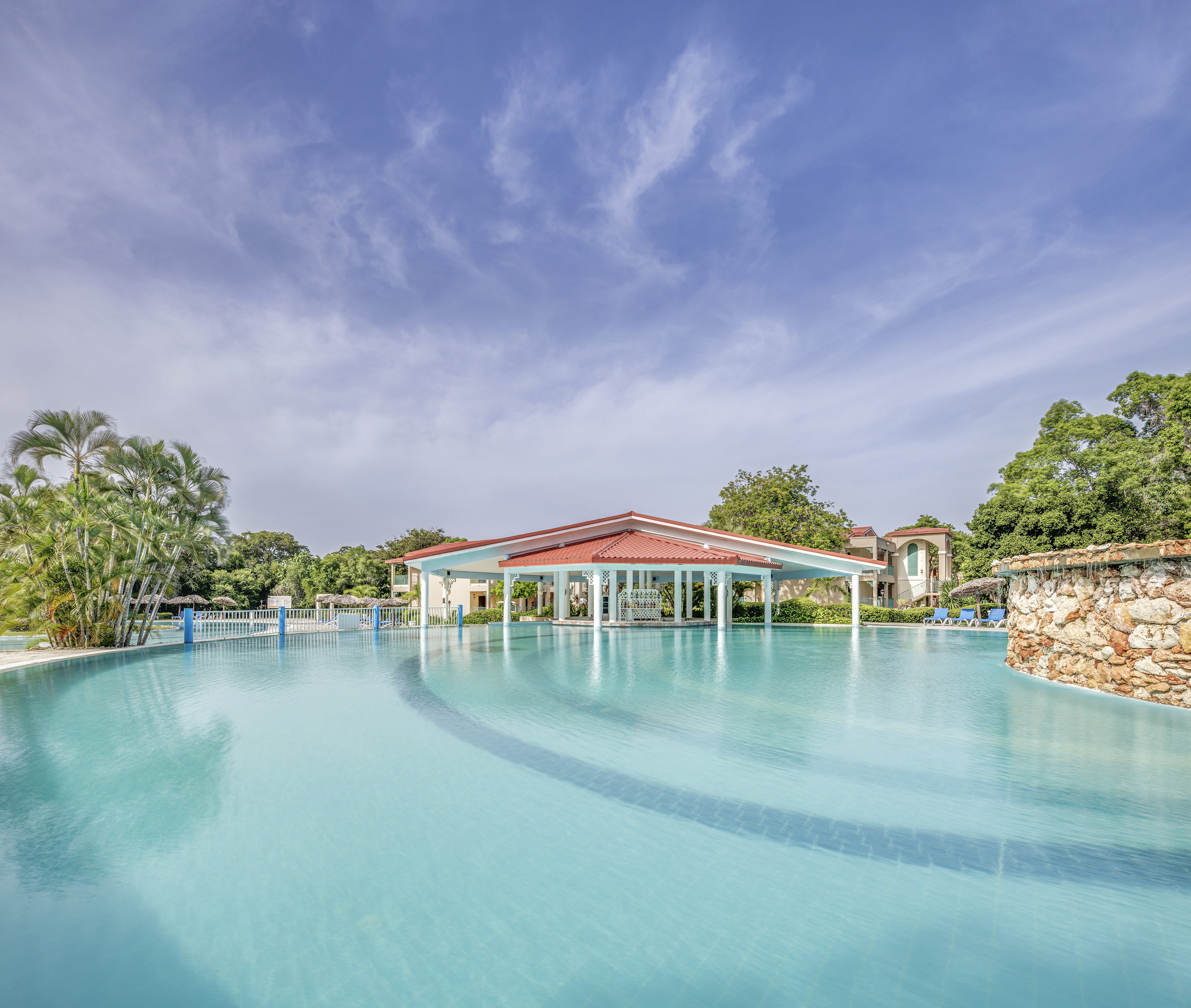 Sol Turquesa Beach - Piscinas - Actividades