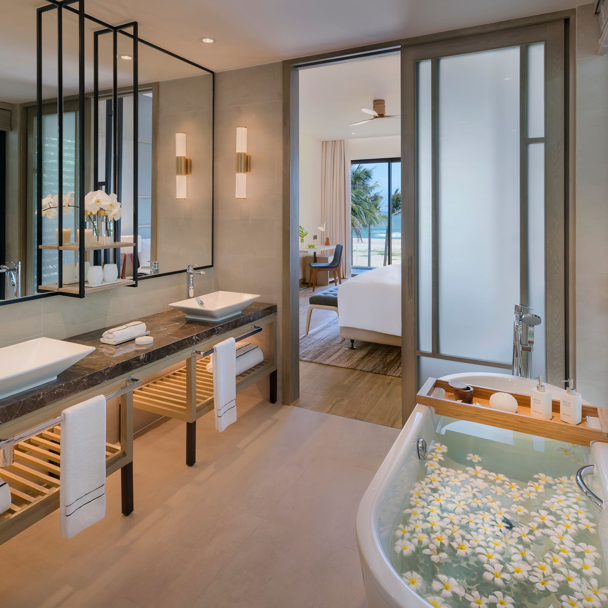 a bathroom with a bathtub and a tub