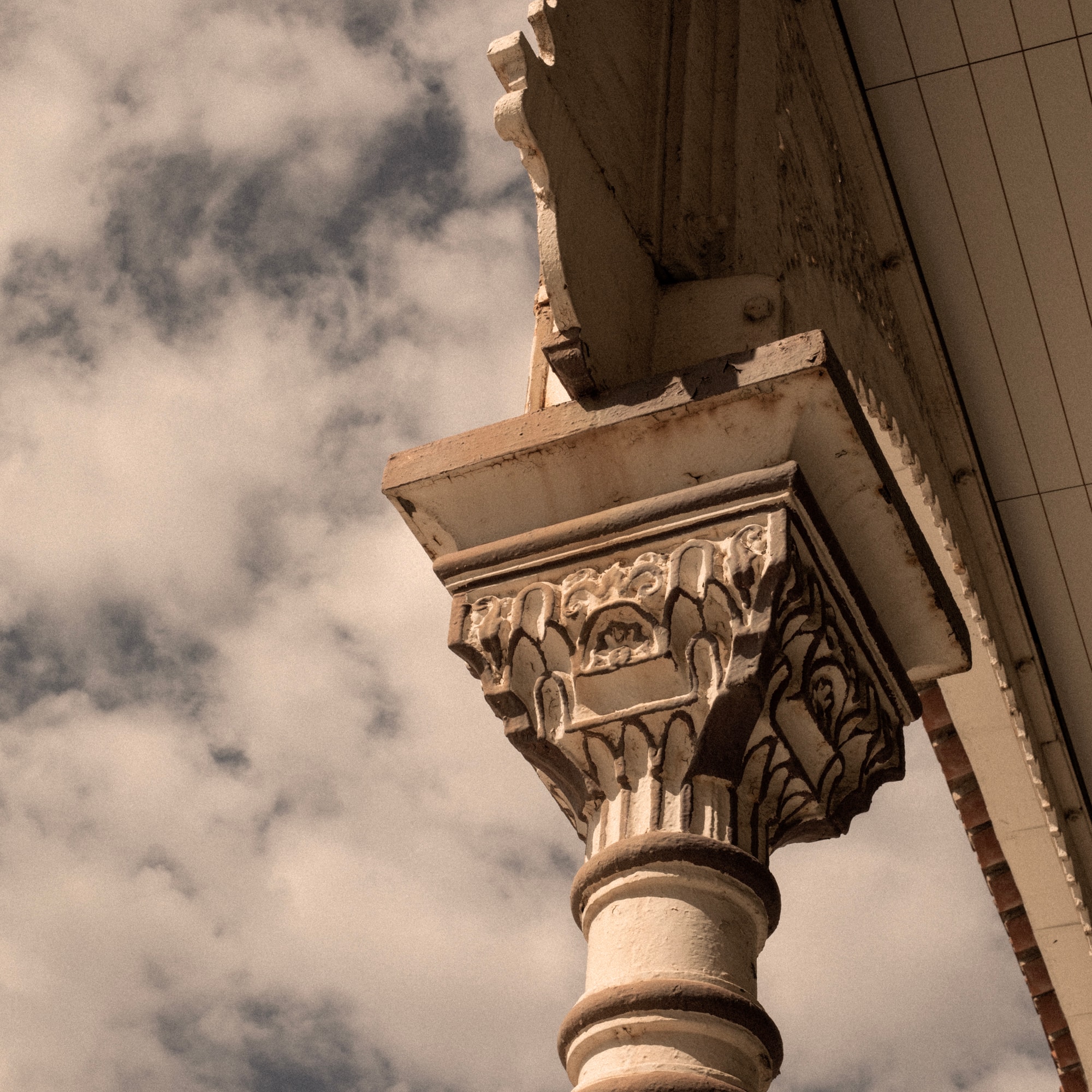 a close up of a pillar
