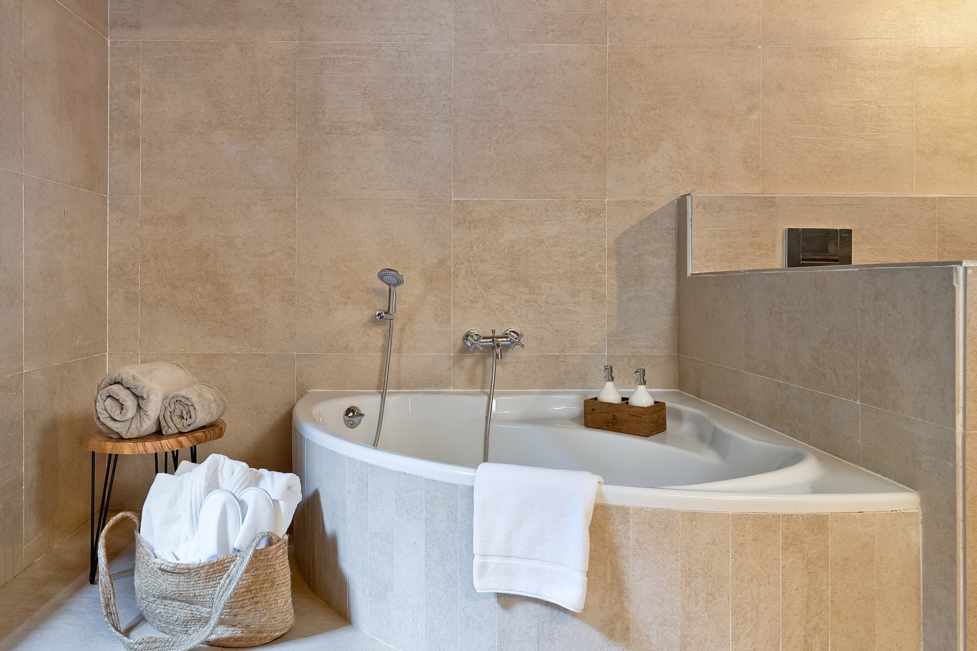 a bathtub in a bathroom