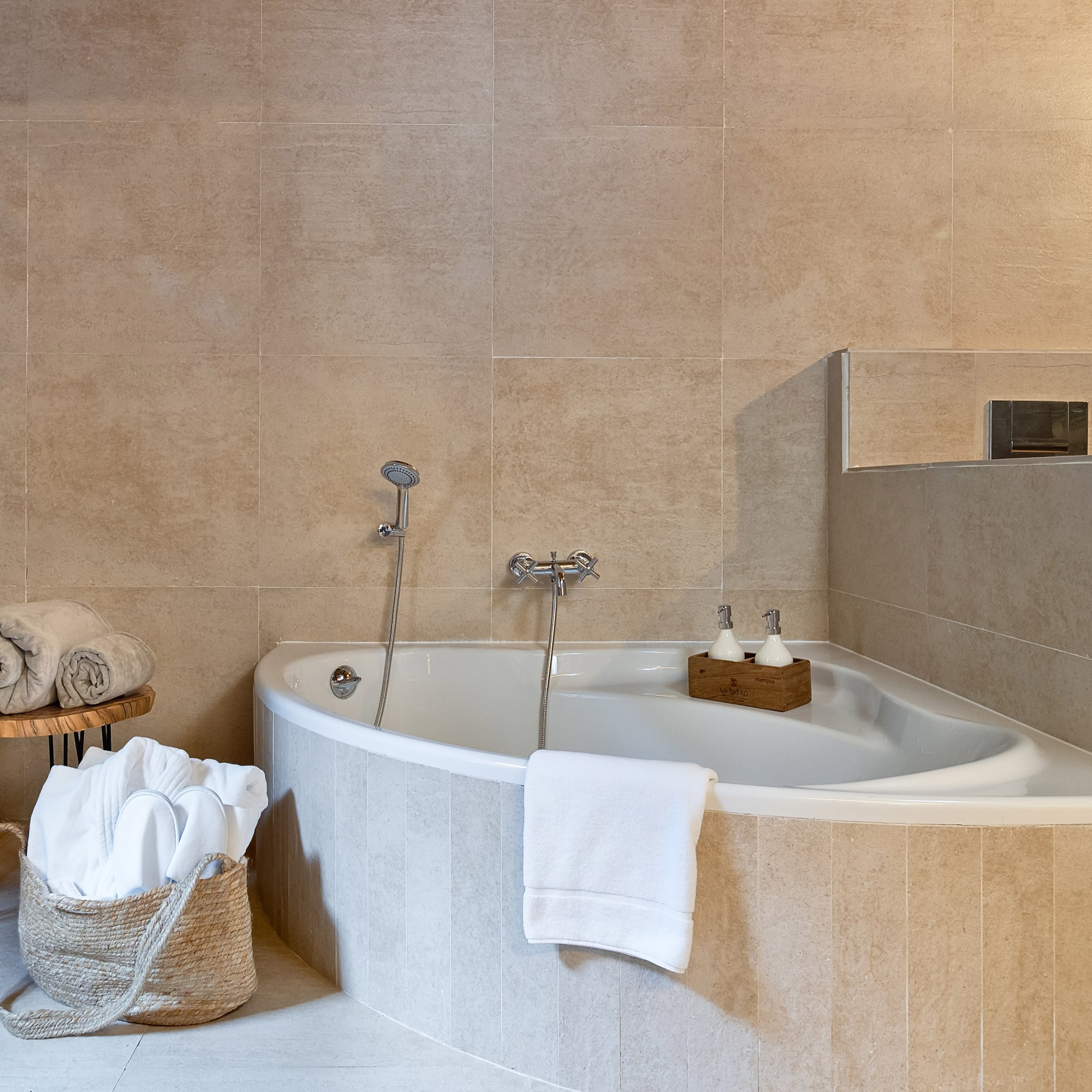 a bathtub in a bathroom