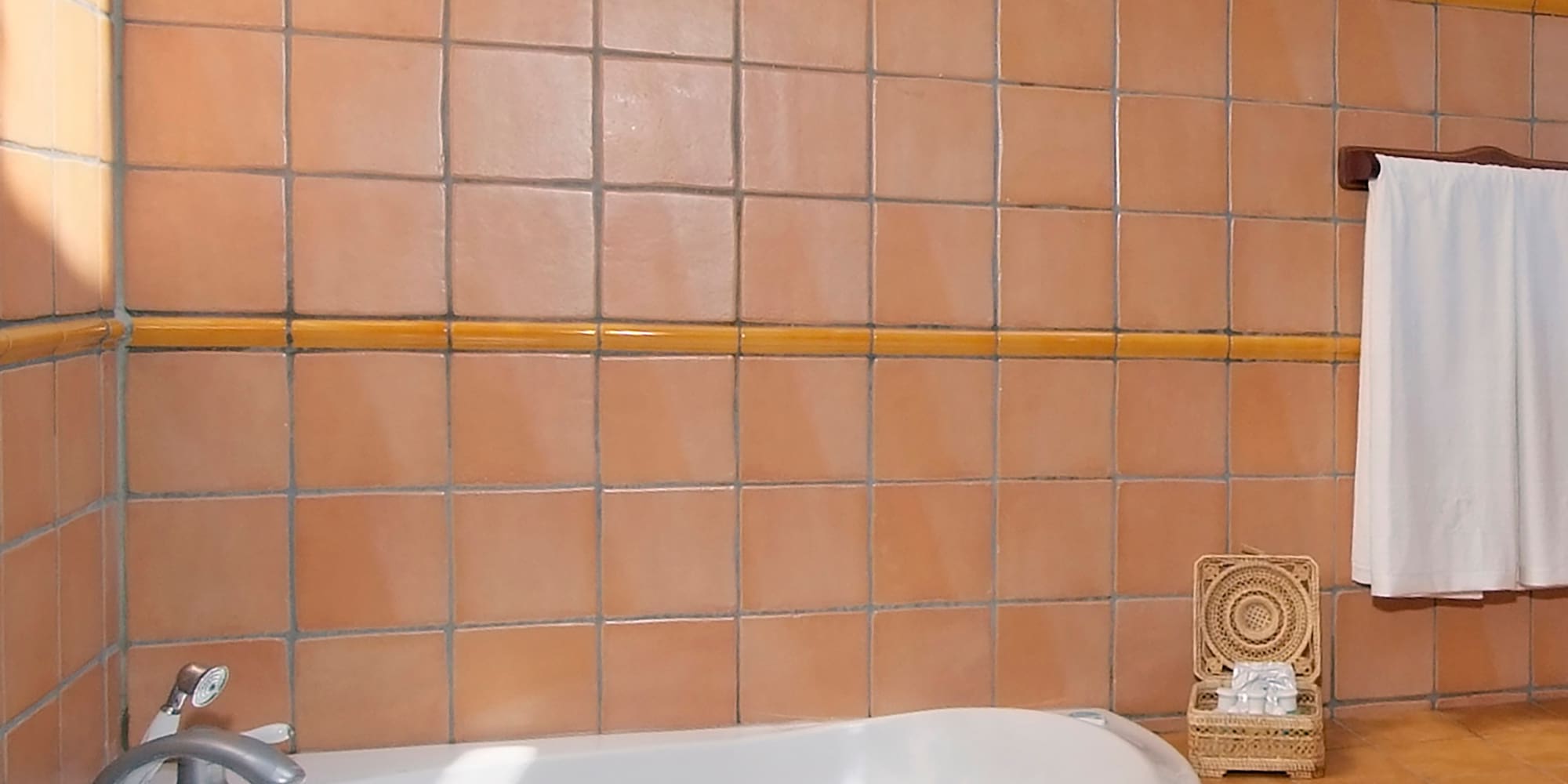 a bathtub in a bathroom