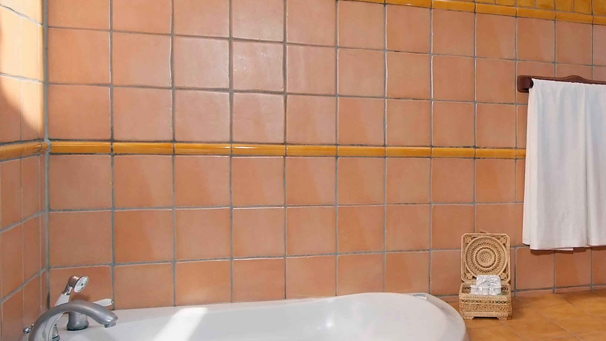 a bathtub in a bathroom