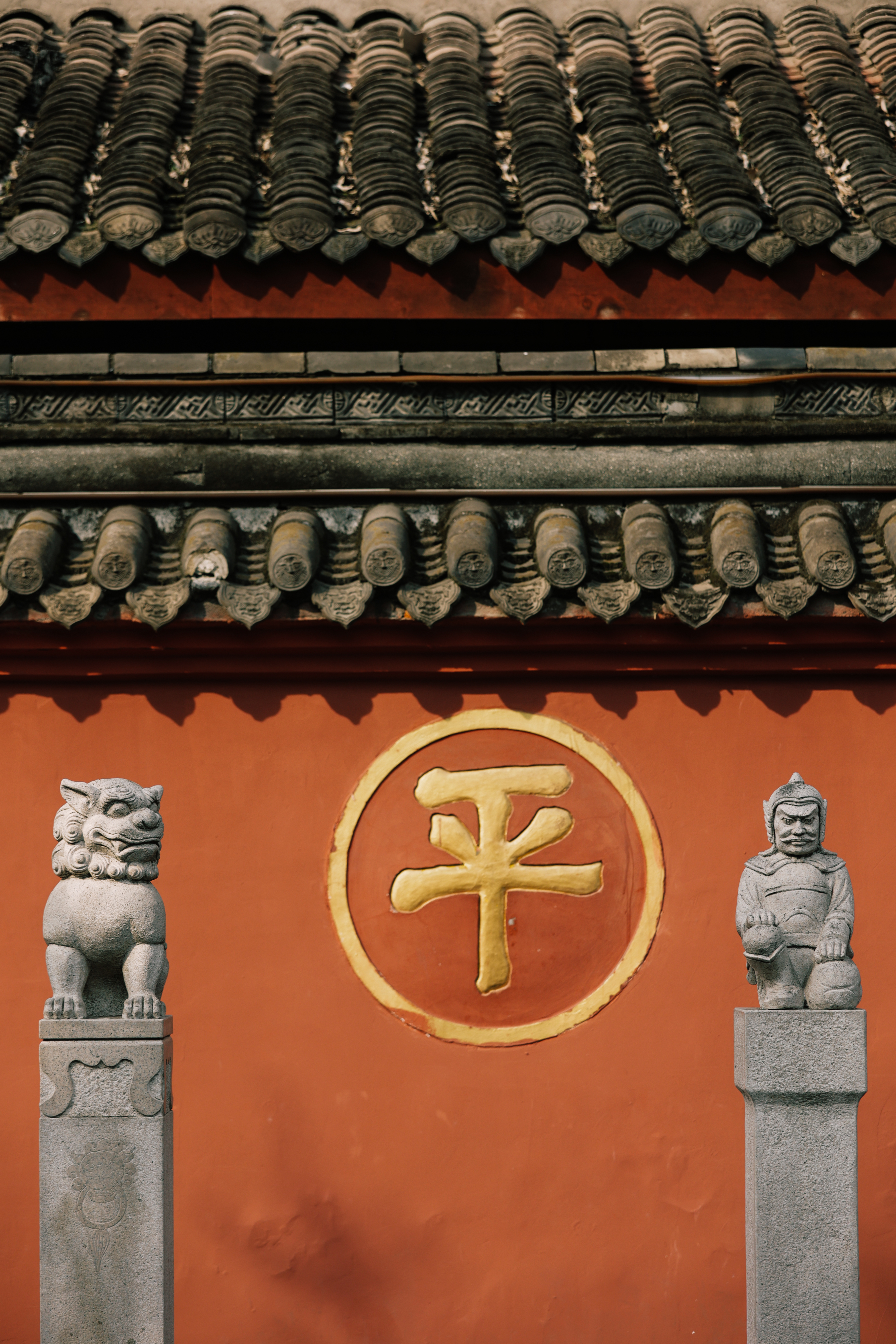 a stone statues on a wall
