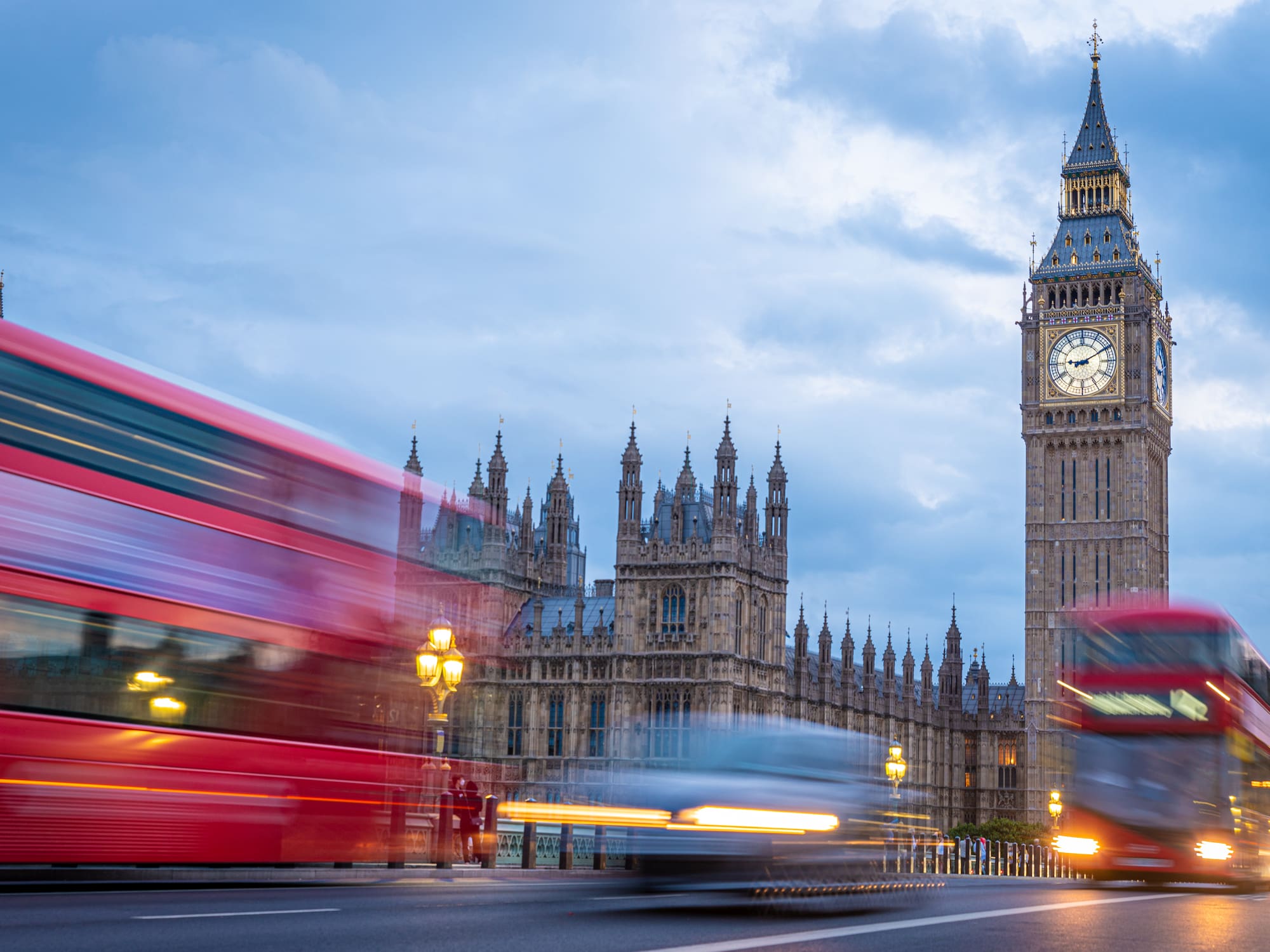 A clock tower prominently features Big Ben in the distance.