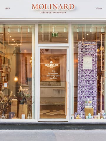 a store front with glass doors