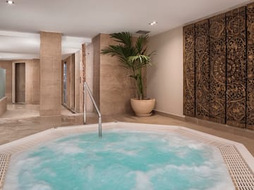 a hot tub inside a room